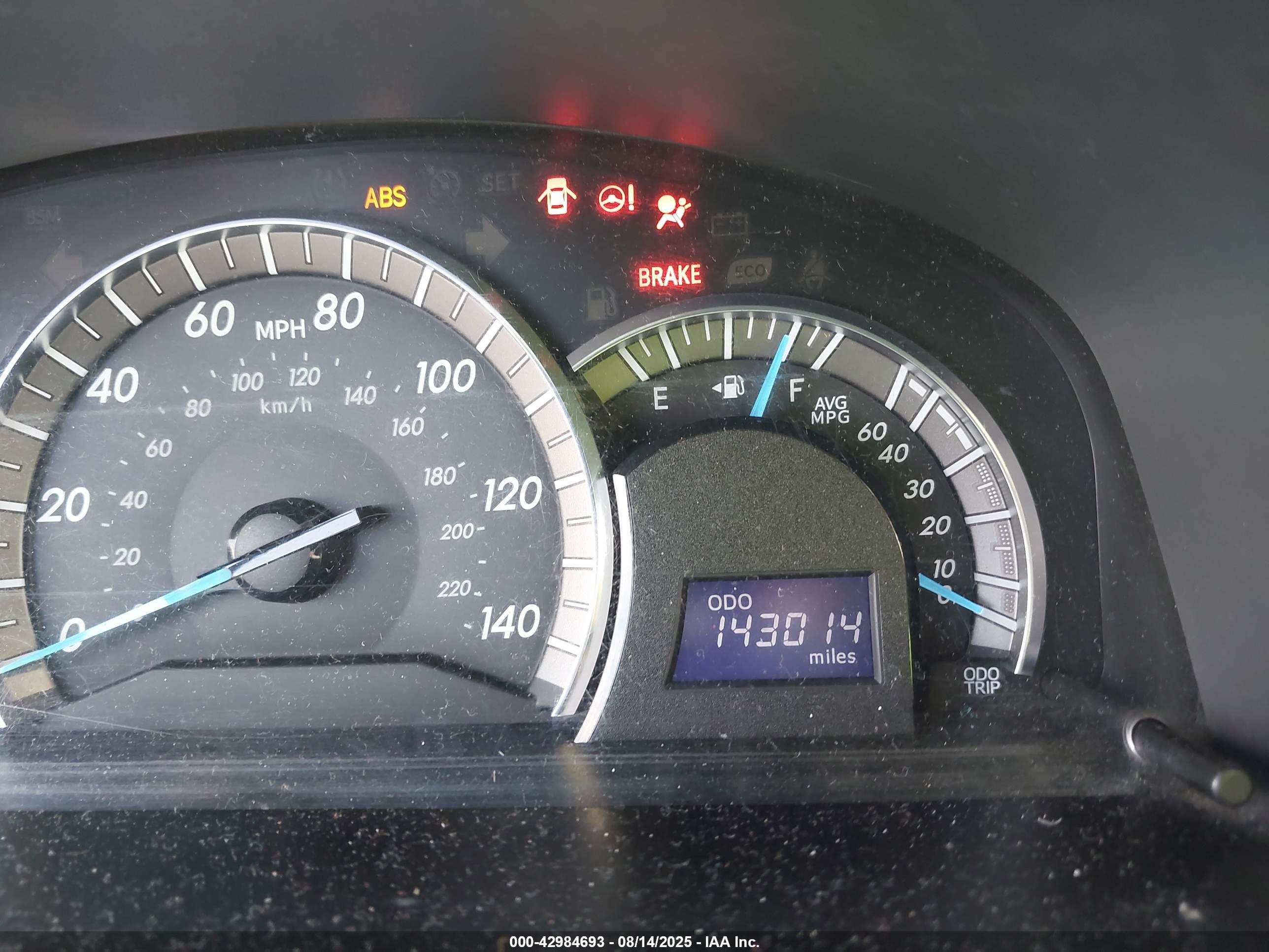 TOYOTA CAMRY image 7