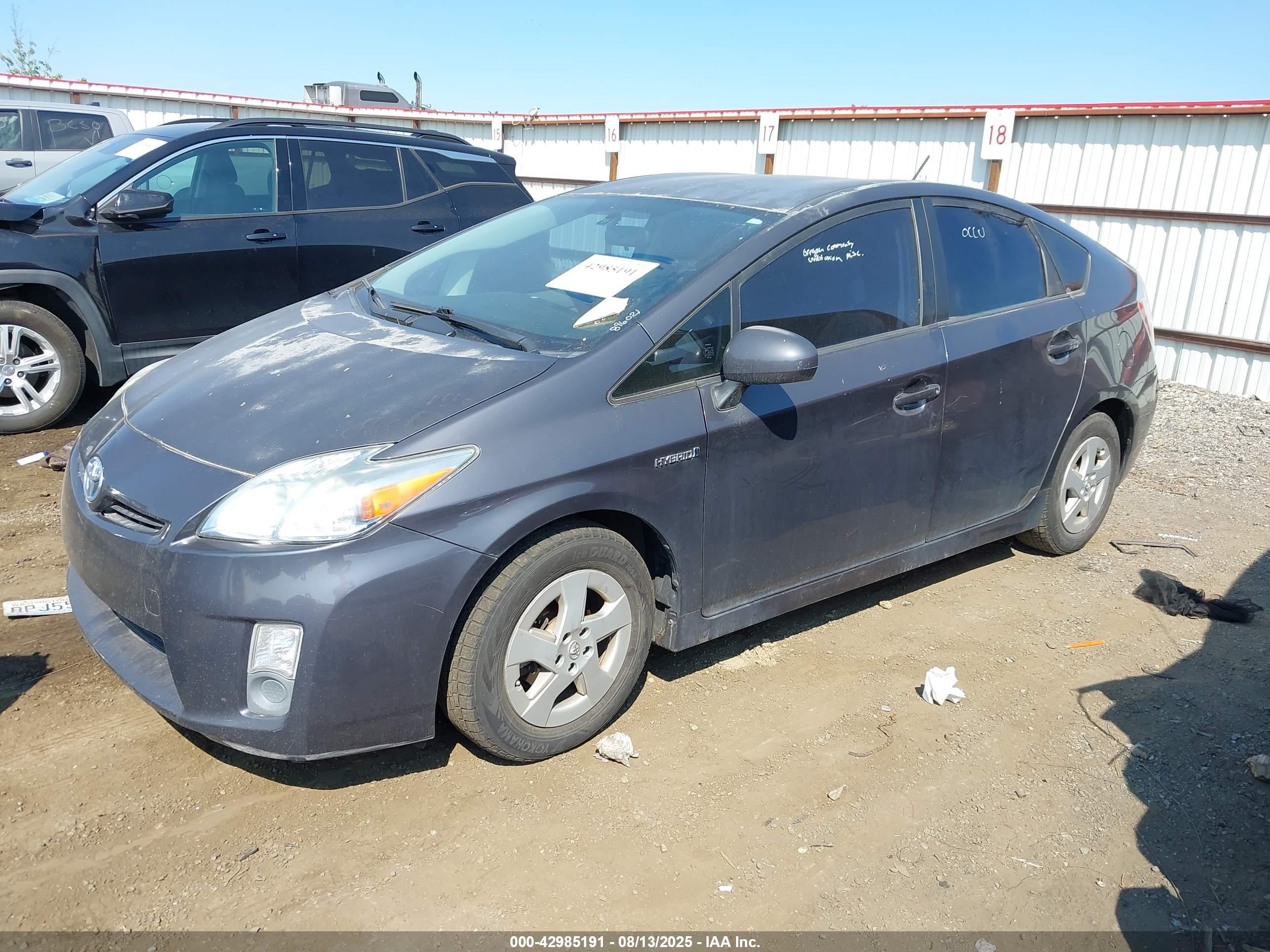 TOYOTA PRIUS image 2