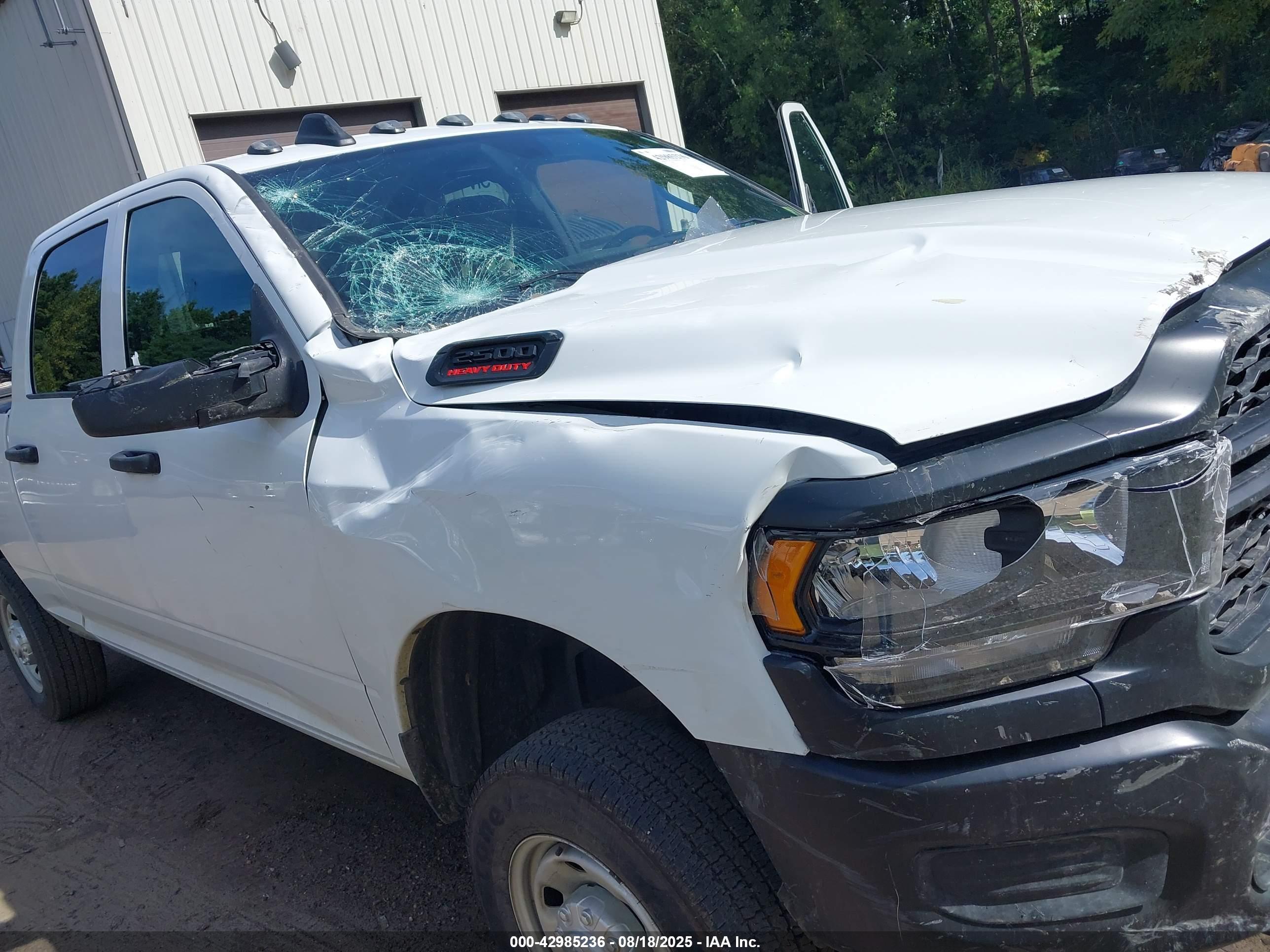 RAM 2500 image 6