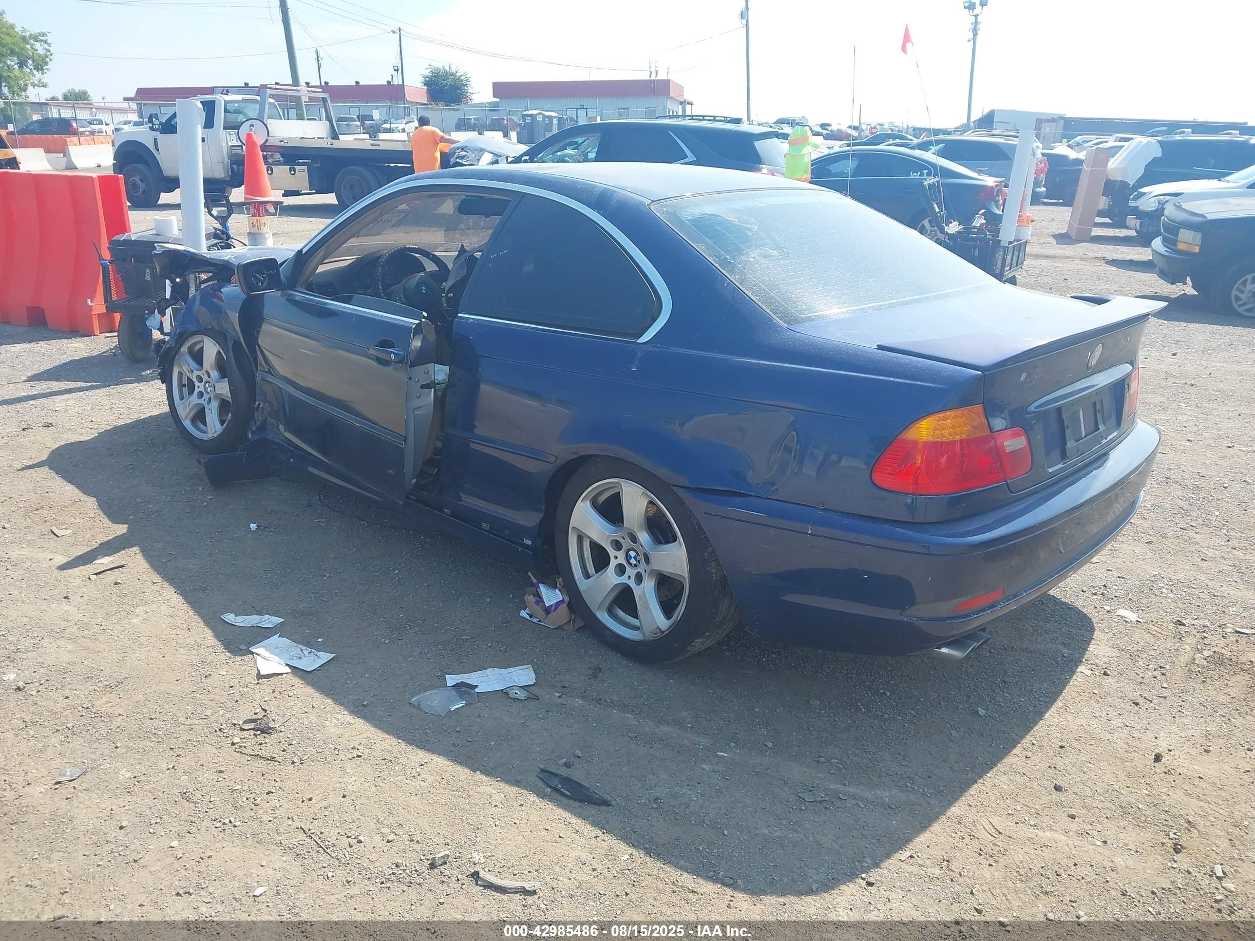 BMW 325CI image 3