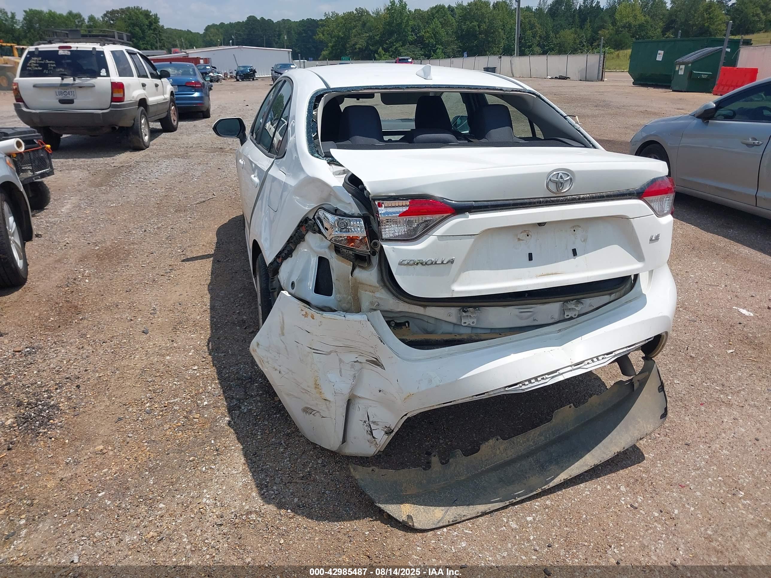 TOYOTA COROLLA image 6