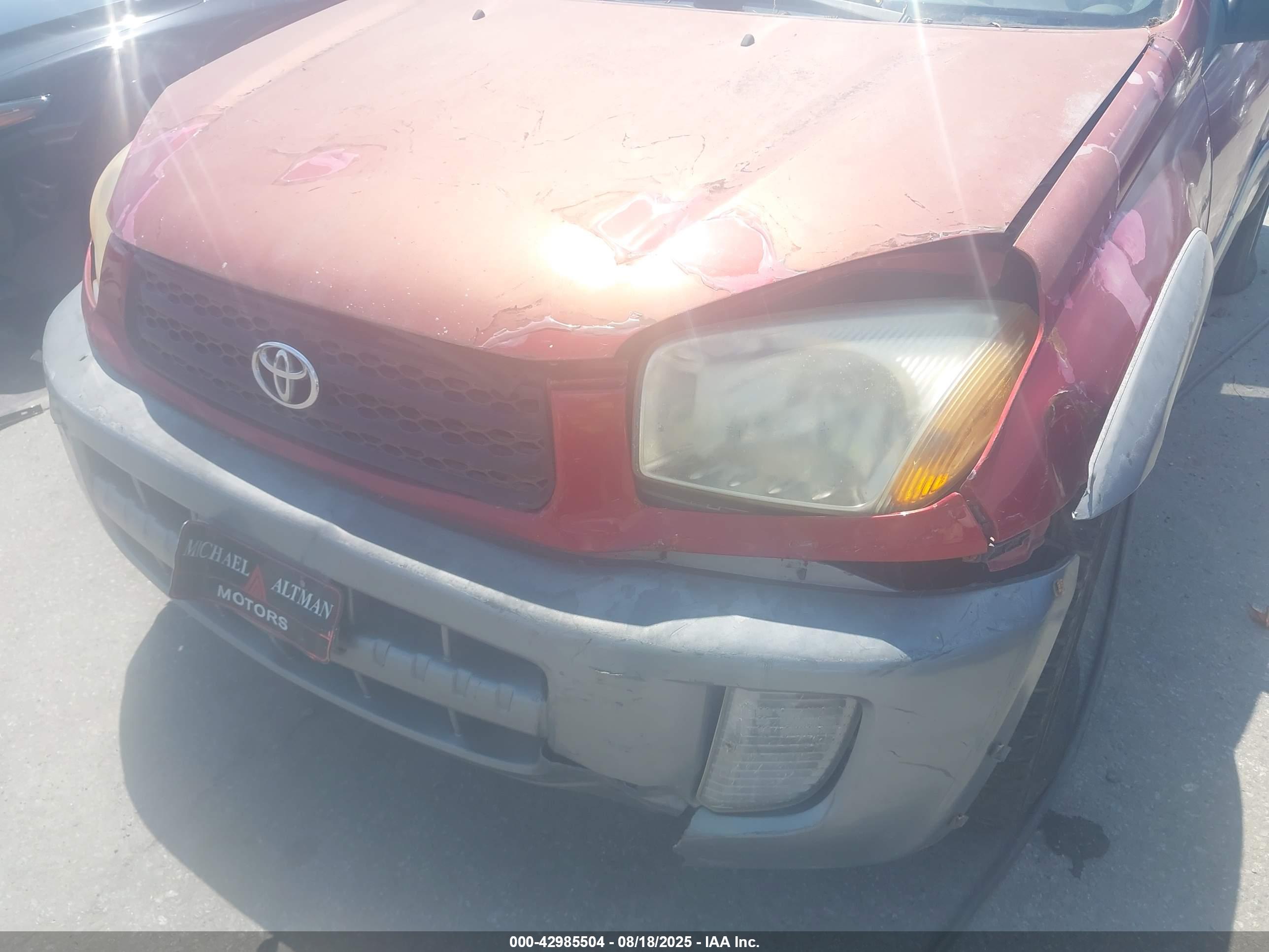 TOYOTA RAV4 image 6