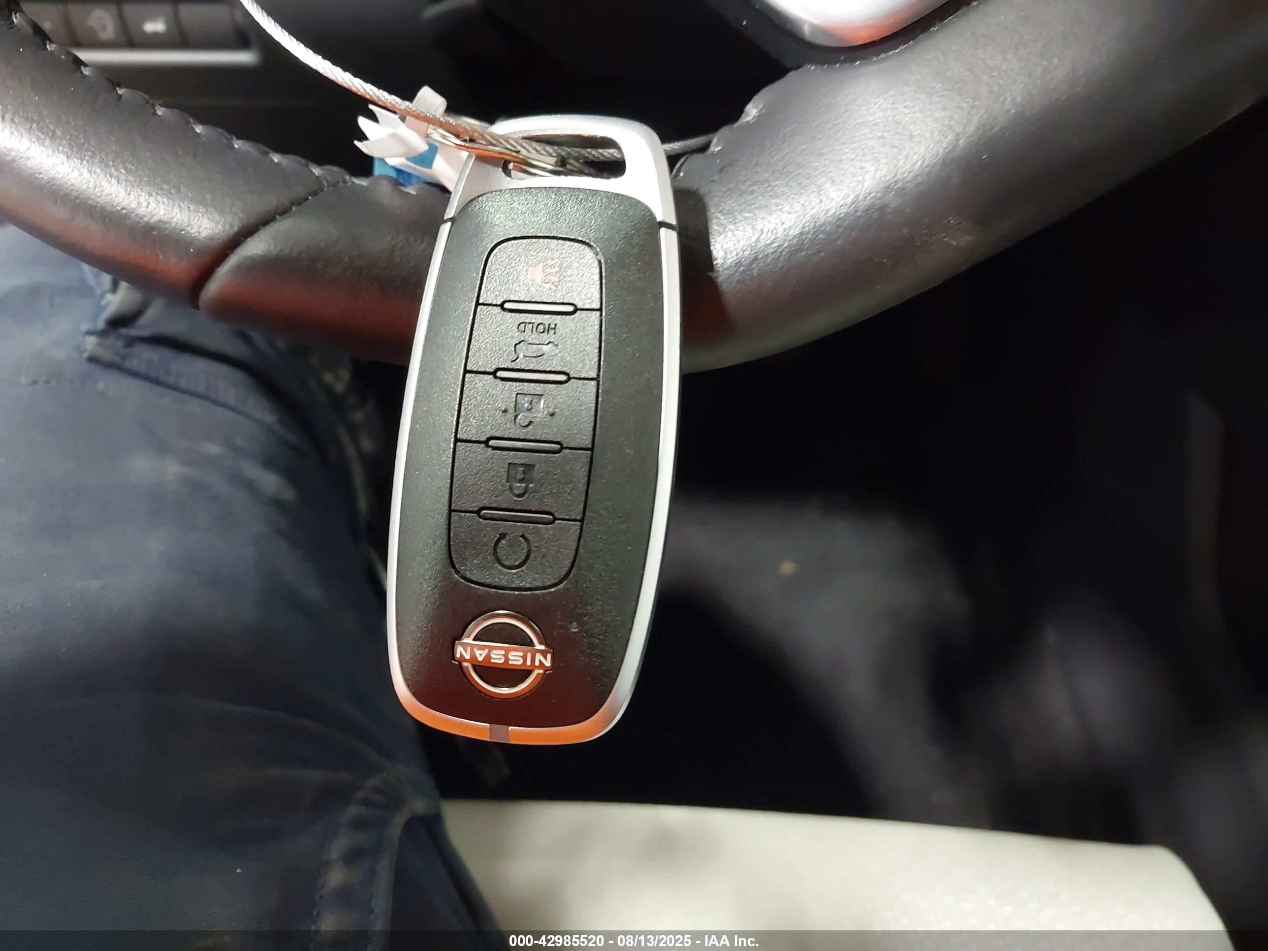 NISSAN ROGUE image 11