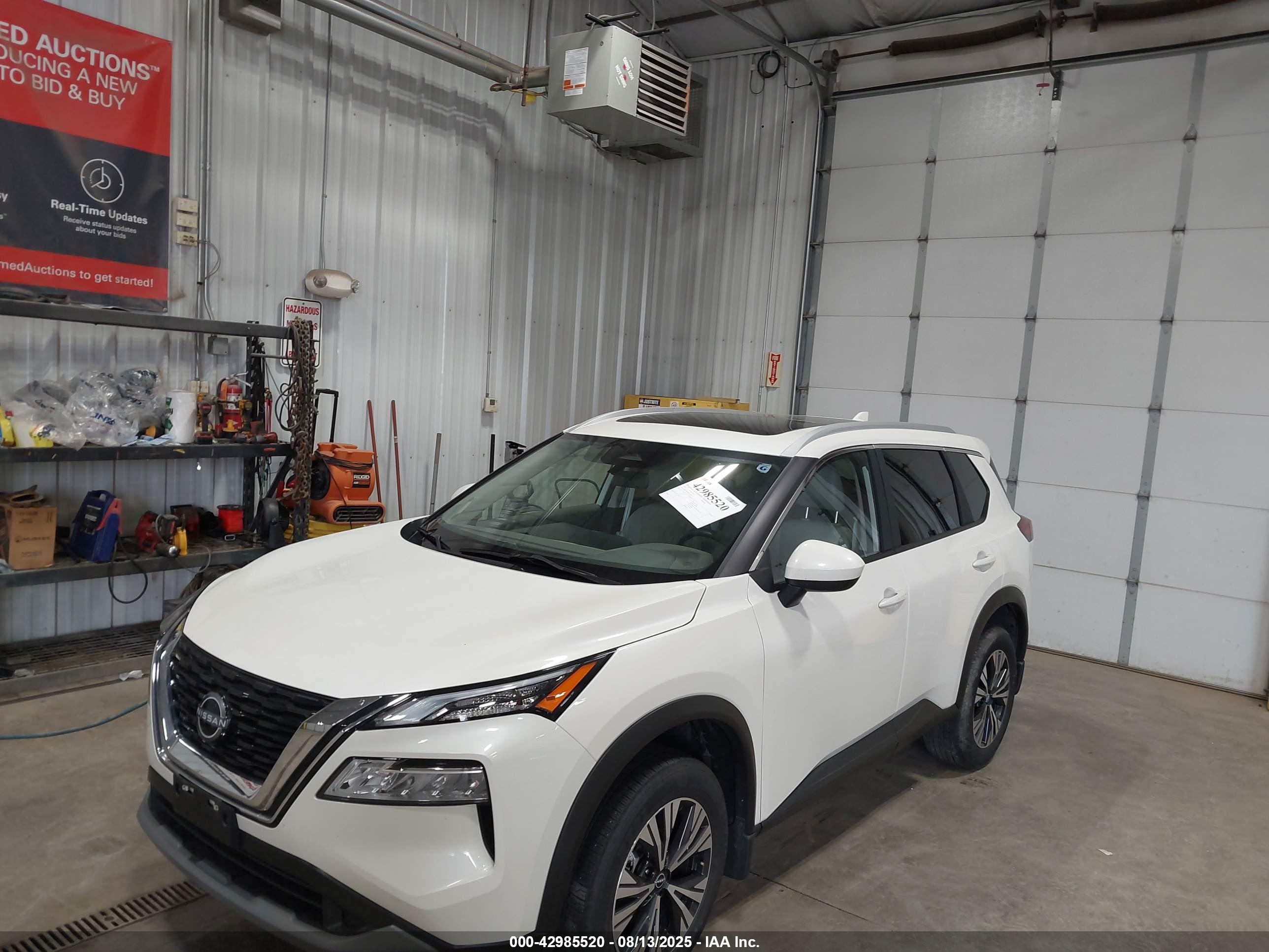 NISSAN ROGUE image 6