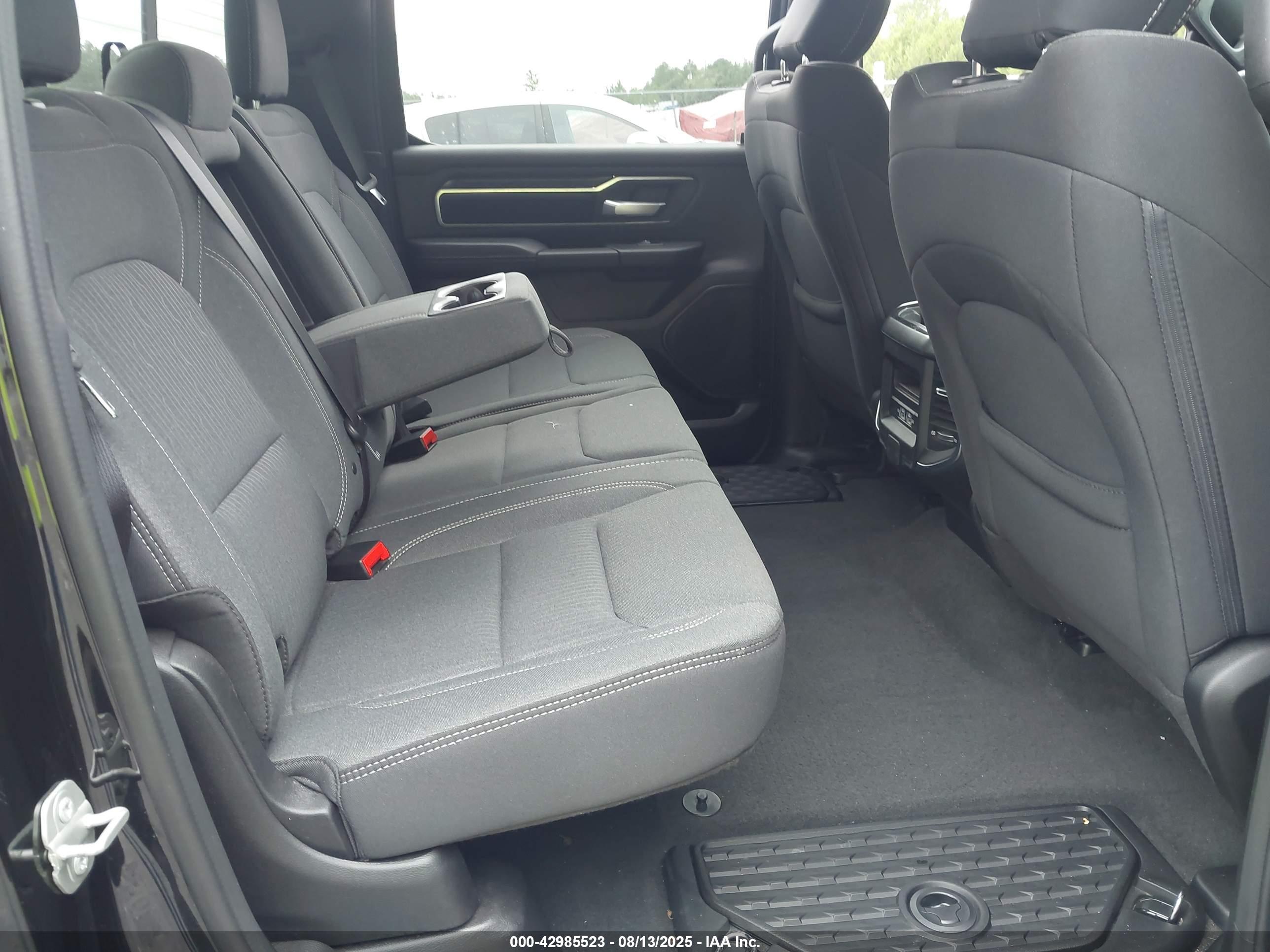 RAM 1500 image 8