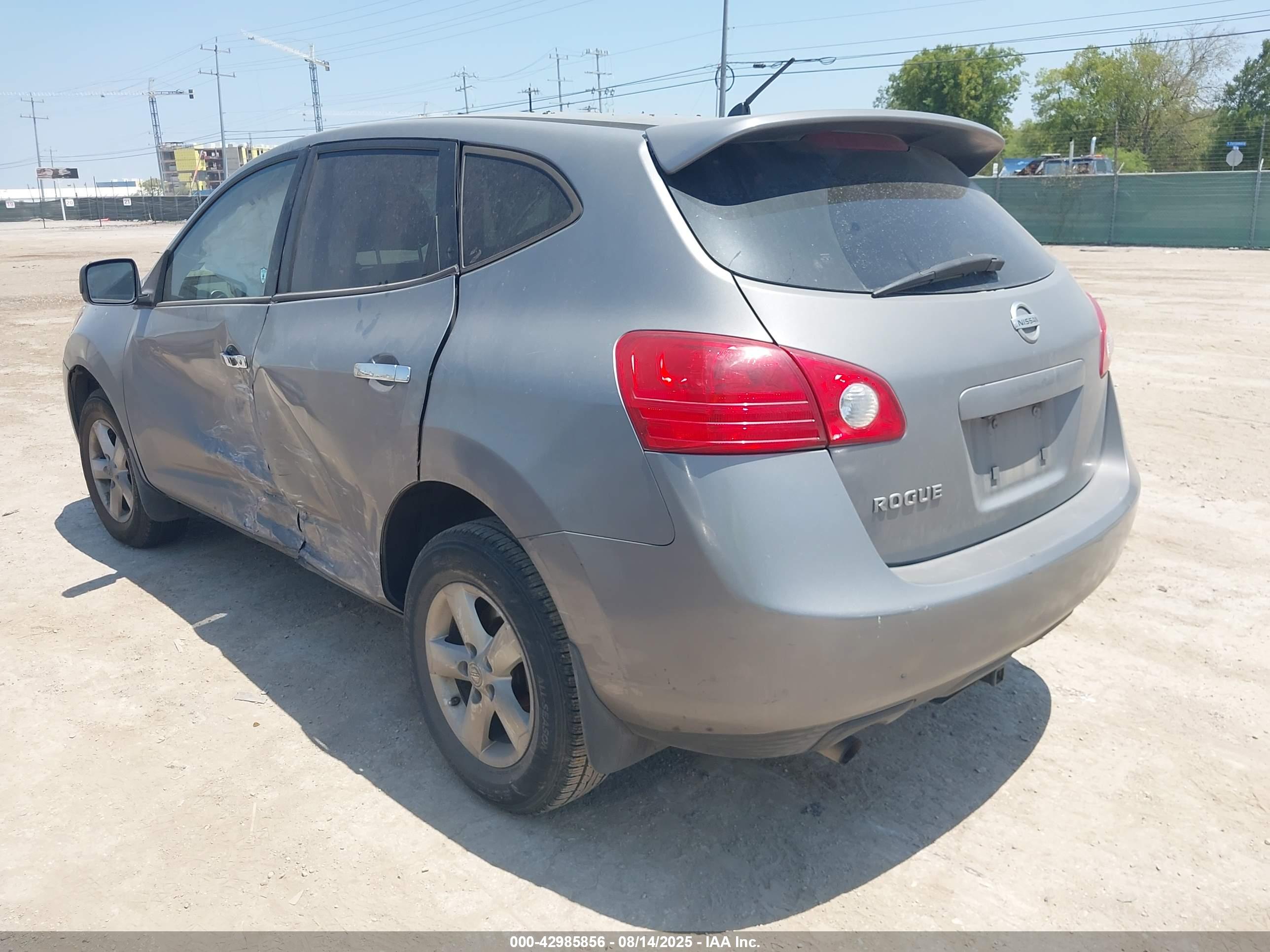 NISSAN ROGUE image 3
