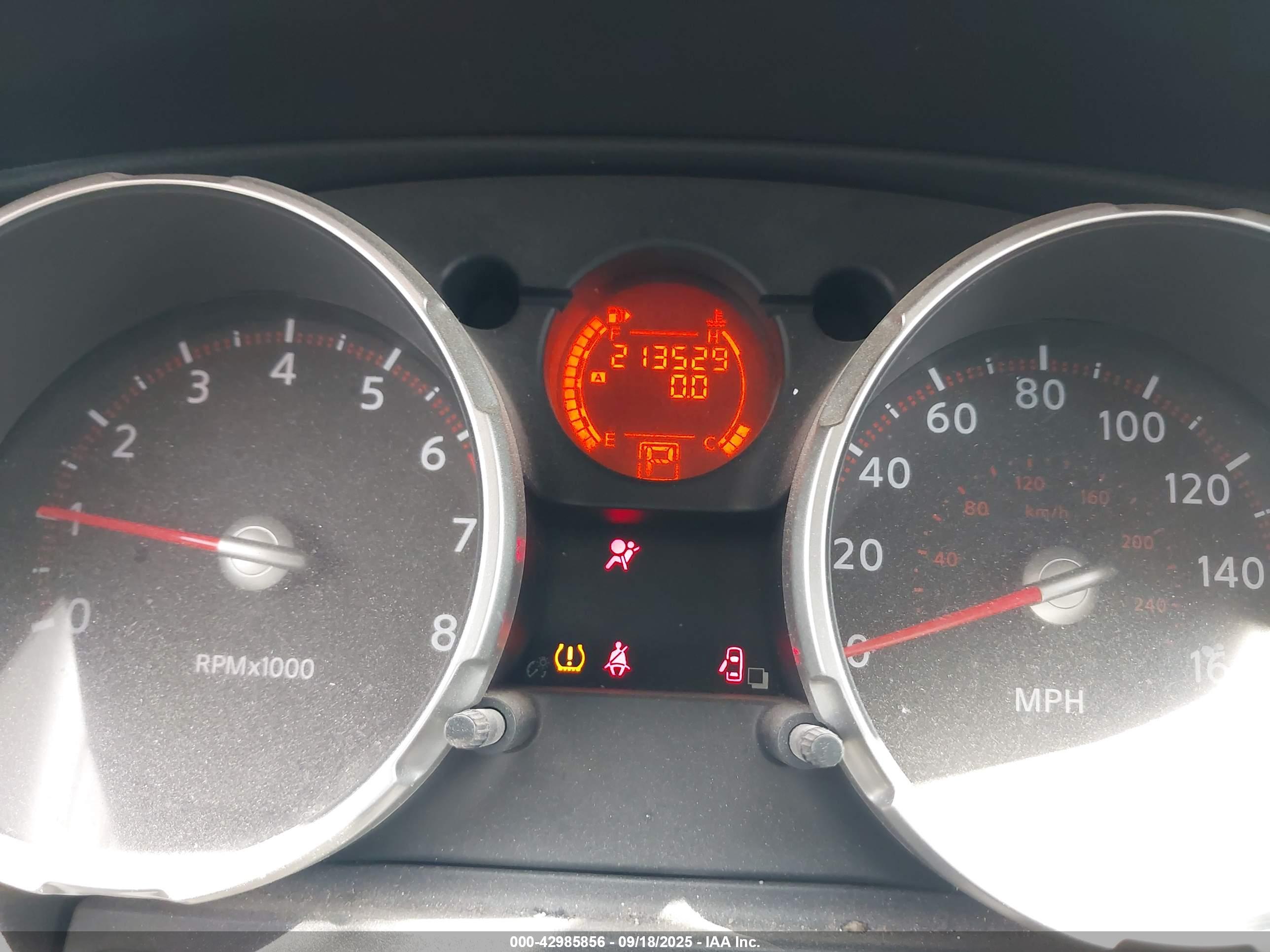 NISSAN ROGUE image 7