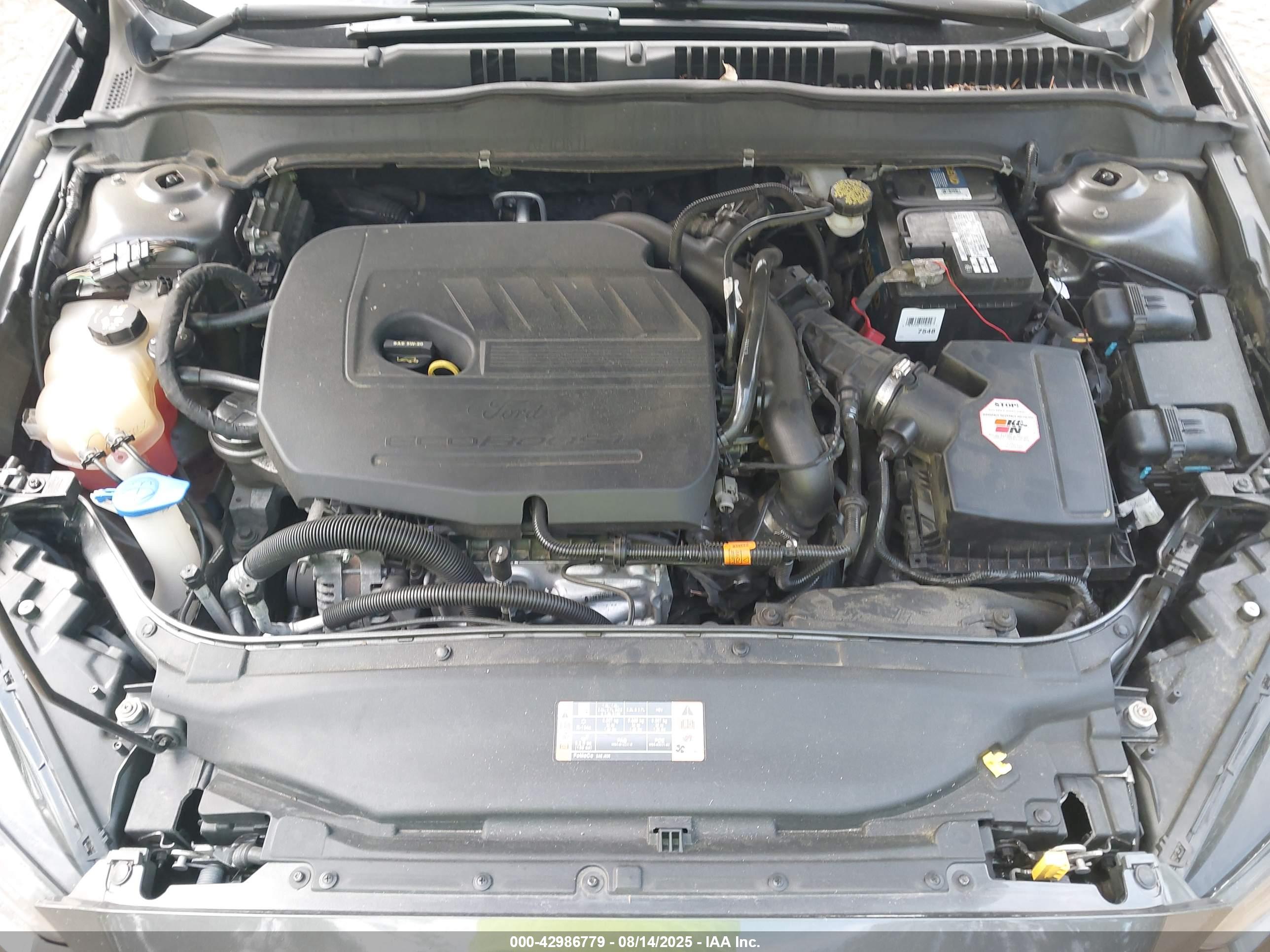 FORD FUSION image 10