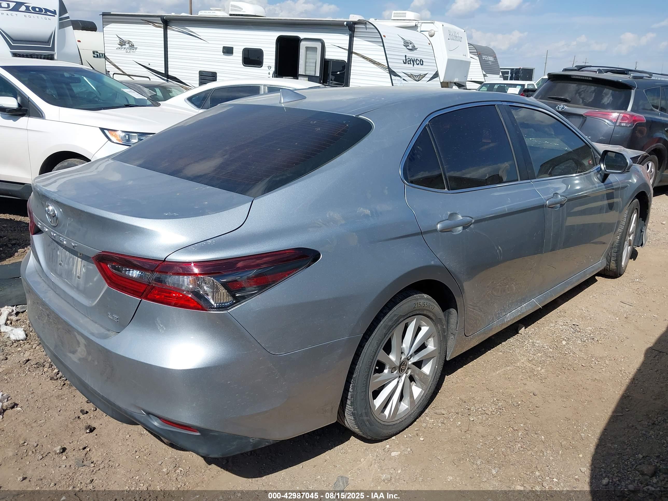 TOYOTA CAMRY image 4