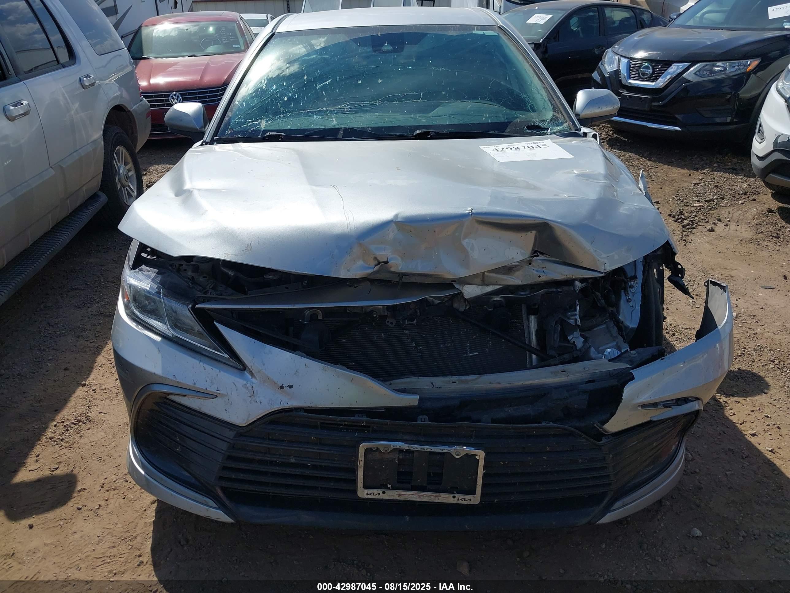 TOYOTA CAMRY image 6