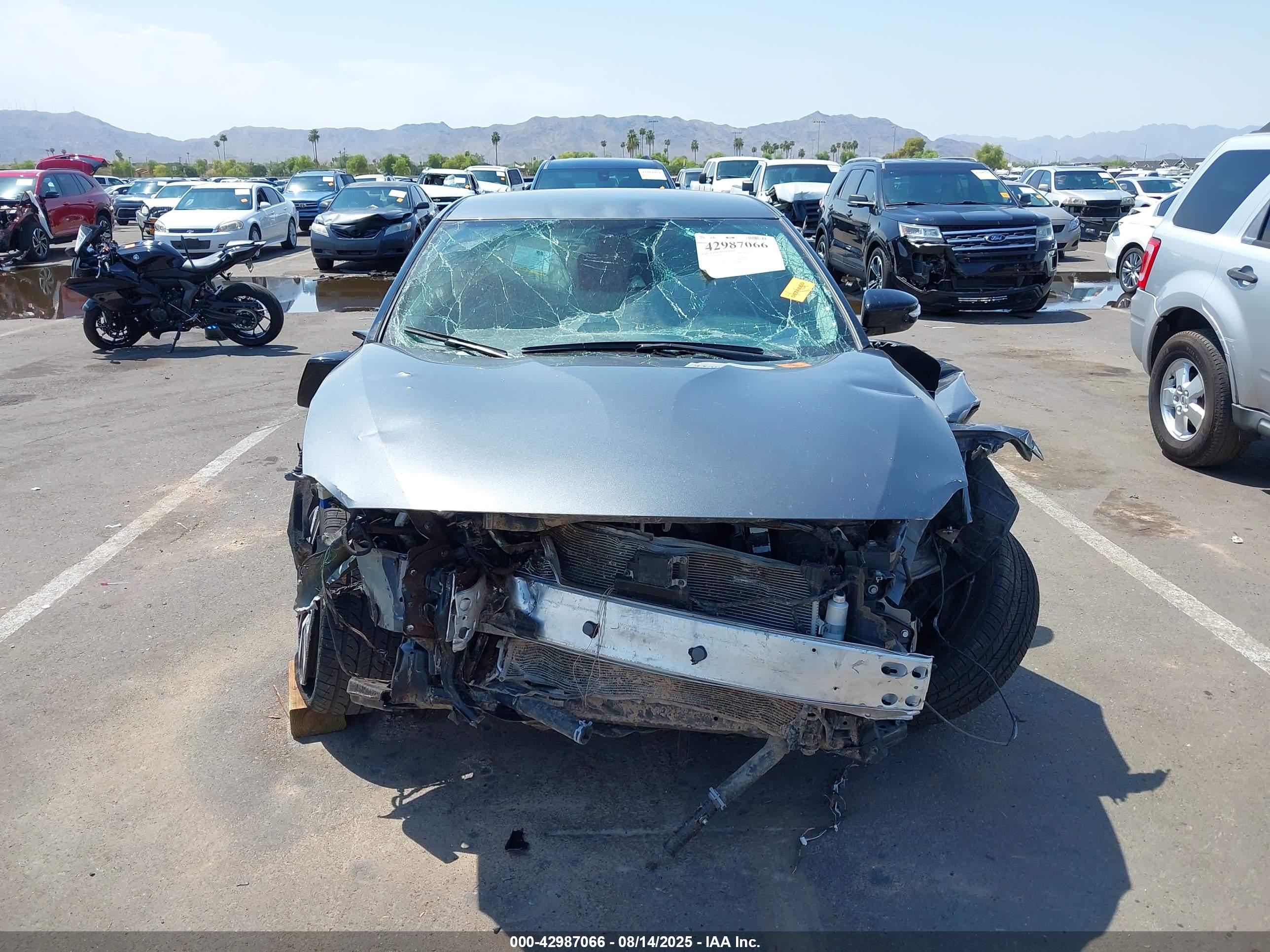 NISSAN MAXIMA image 6