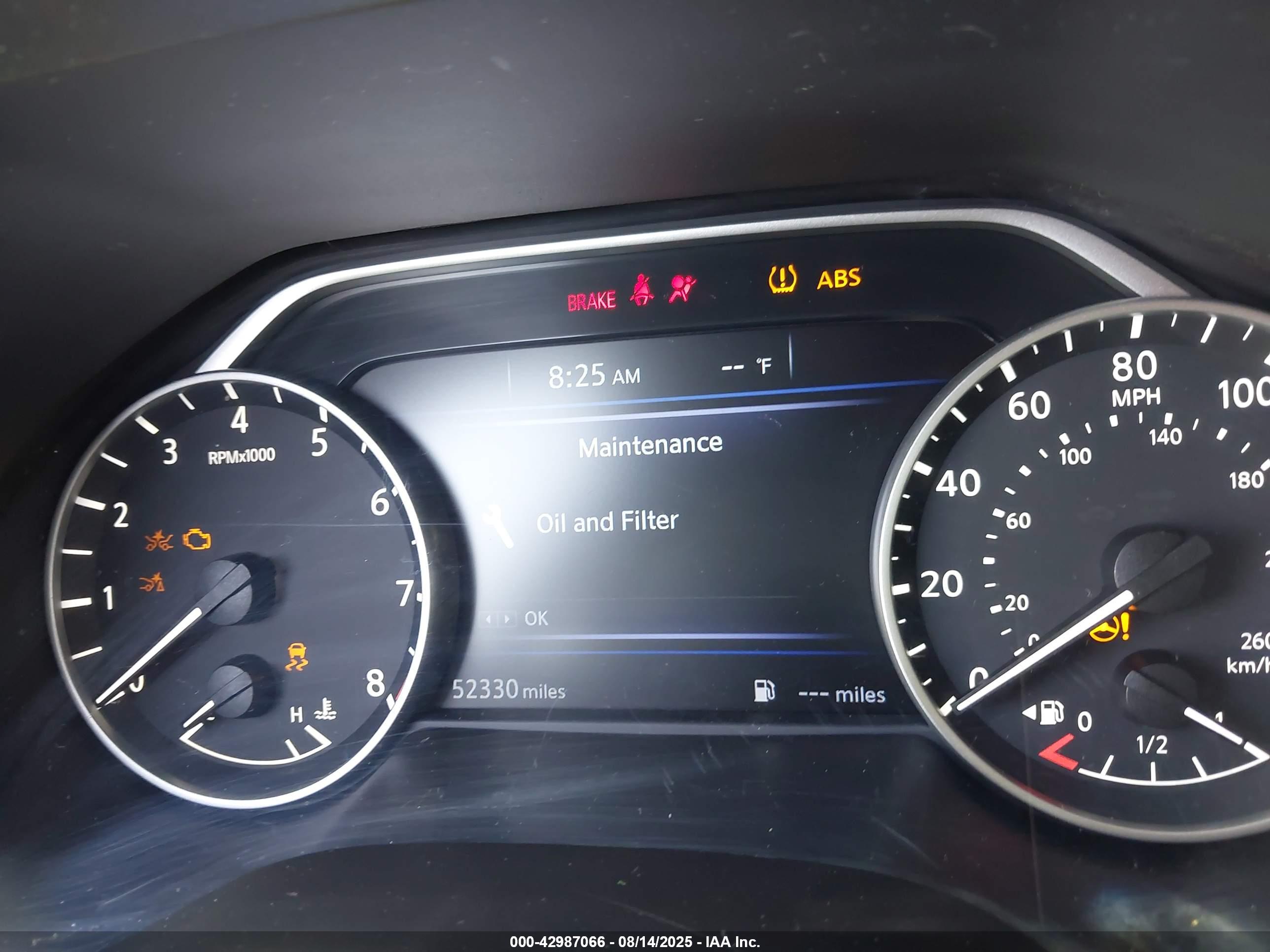 NISSAN MAXIMA image 7