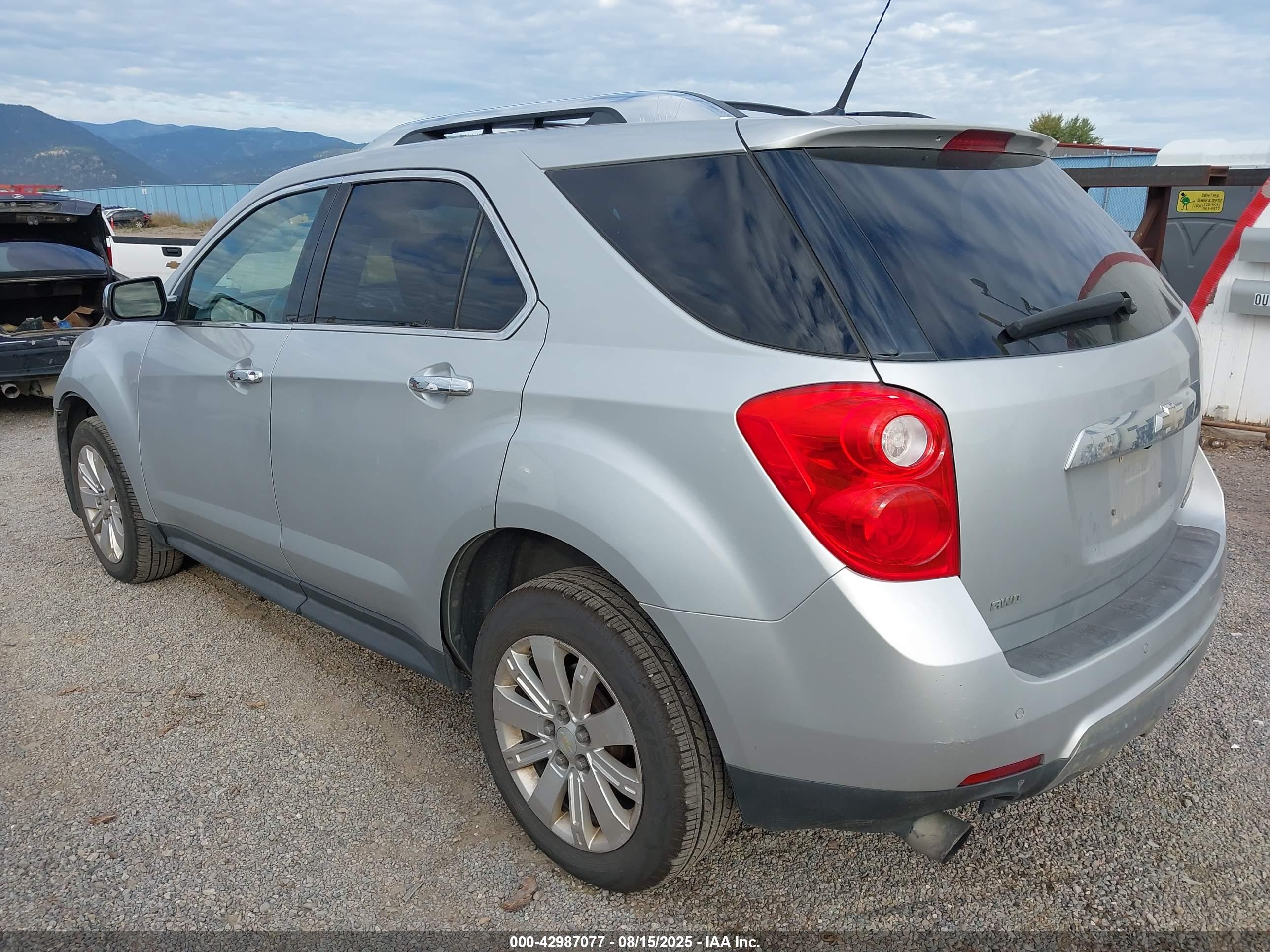 CHEVROLET EQUINOX image 3