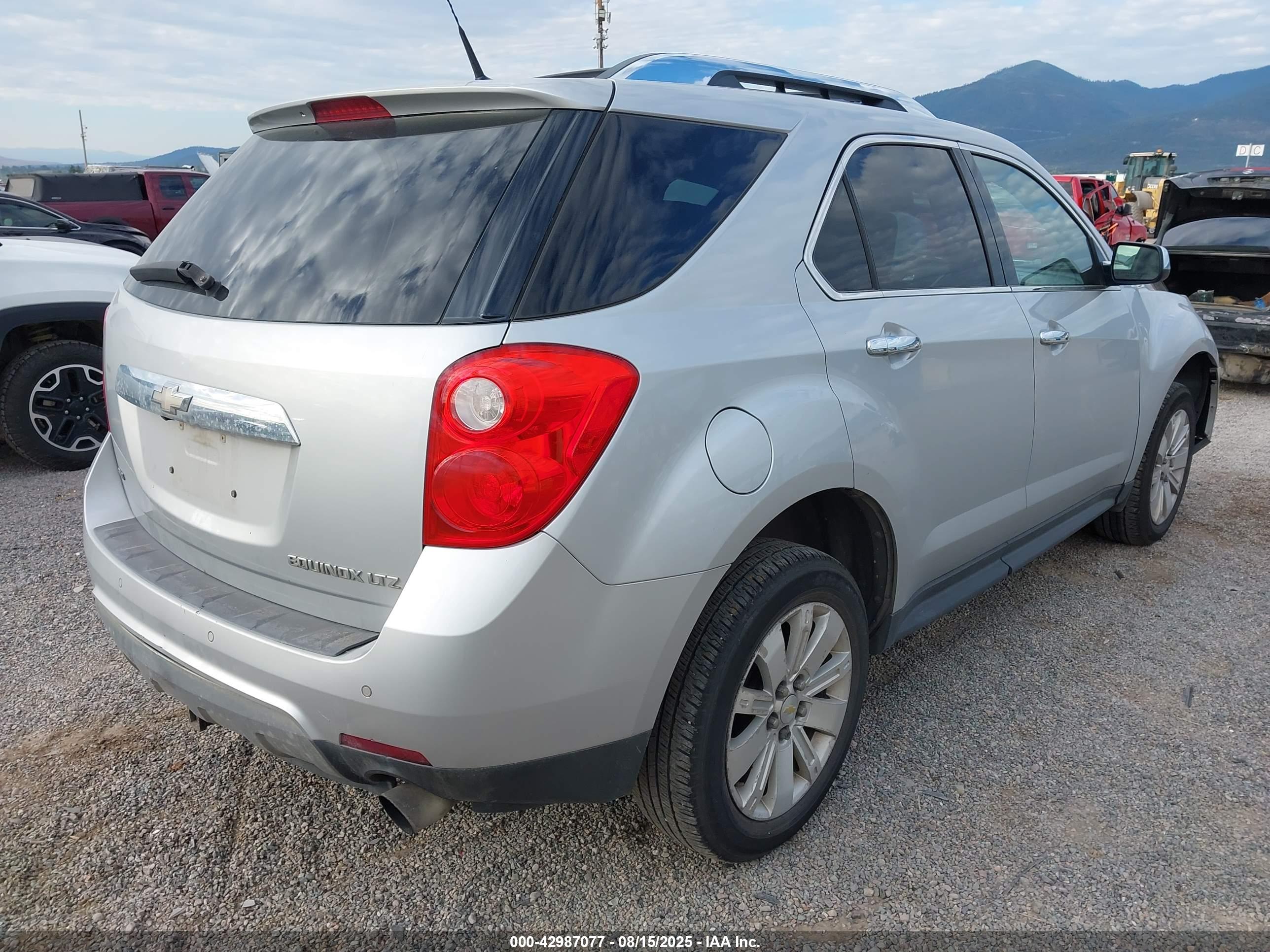 CHEVROLET EQUINOX image 4