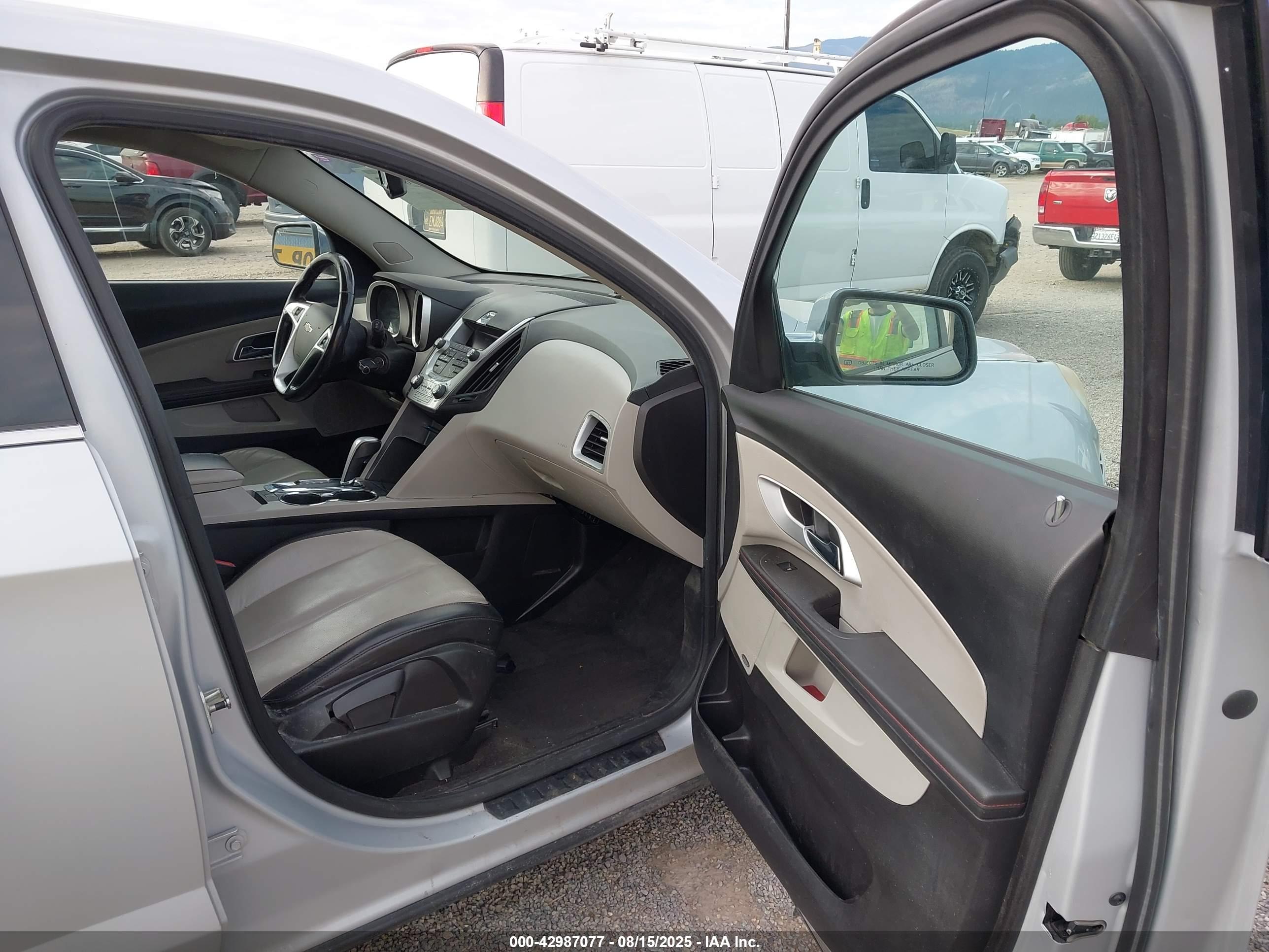 CHEVROLET EQUINOX image 5