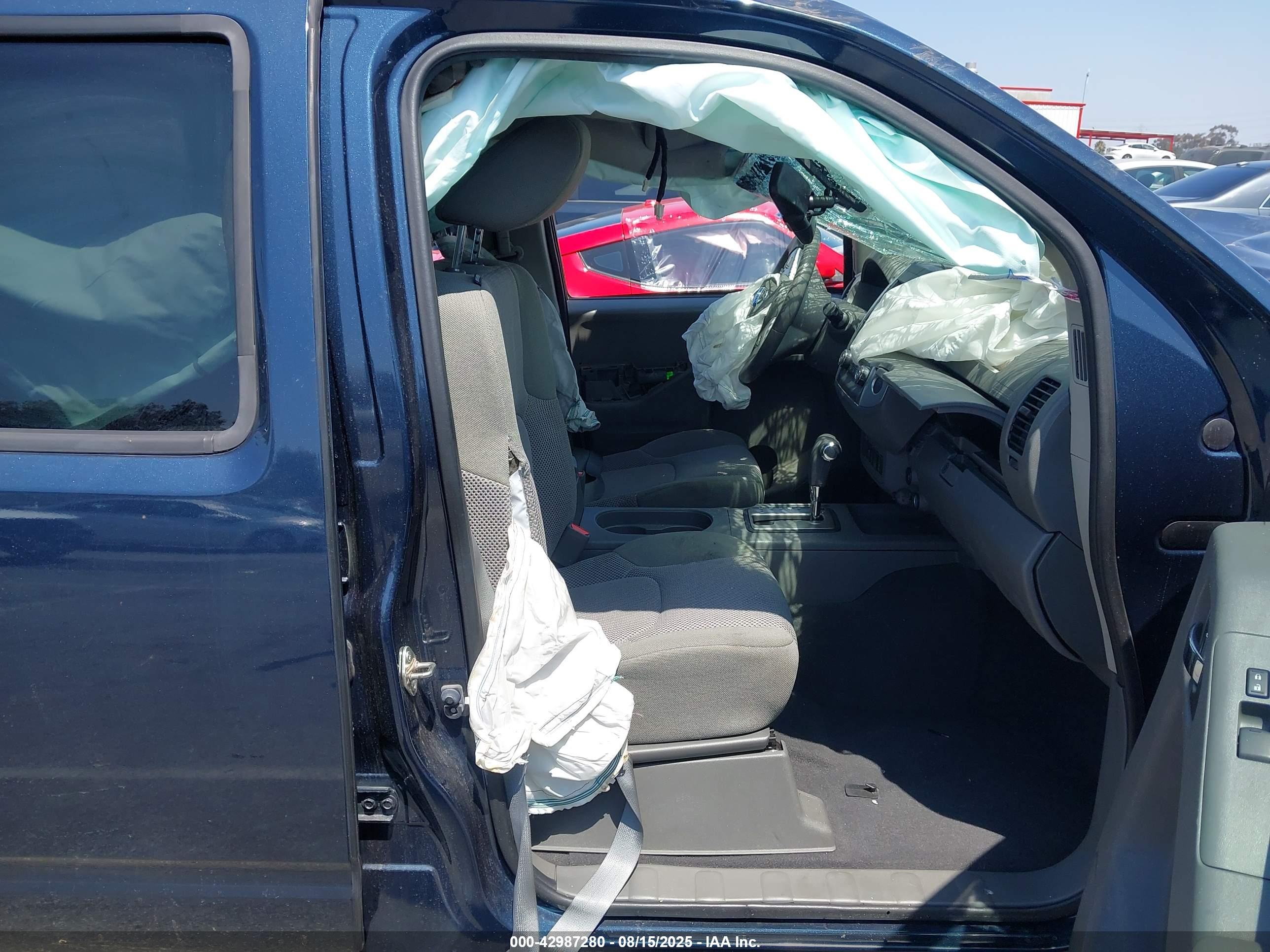 NISSAN FRONTIER image 5