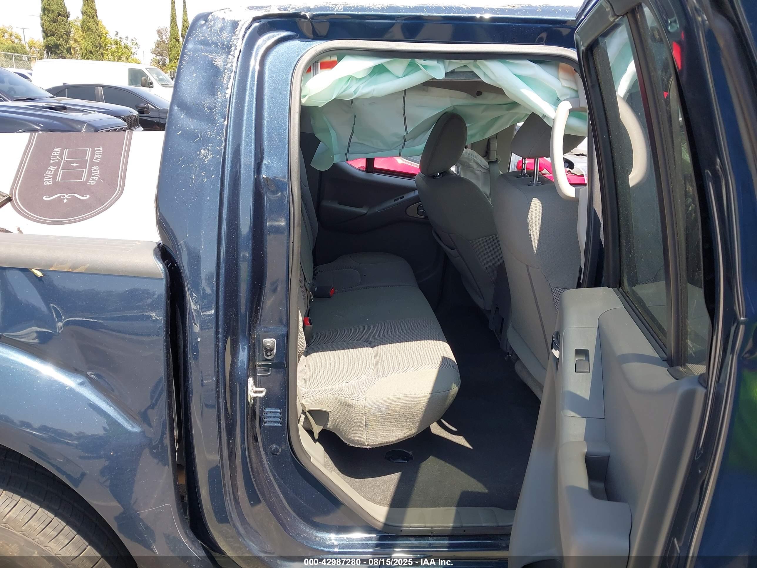 NISSAN FRONTIER image 8