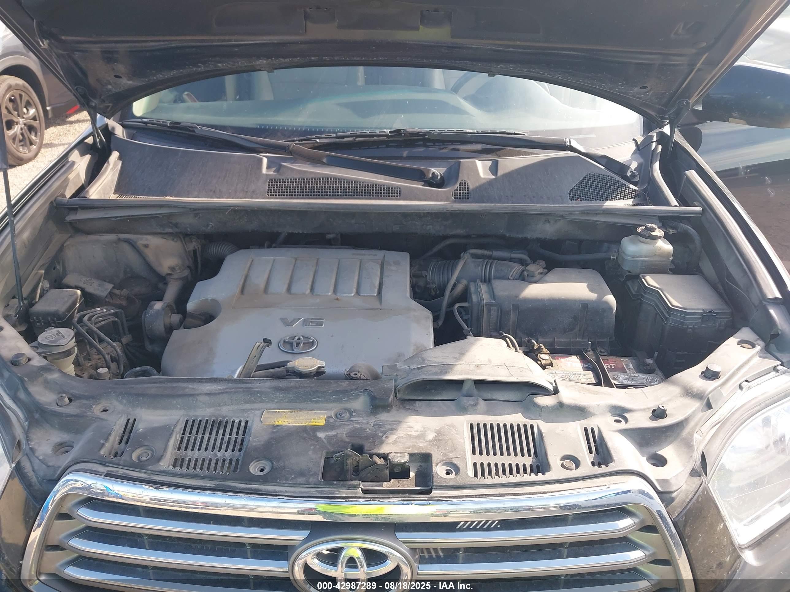 TOYOTA HIGHLANDER image 10