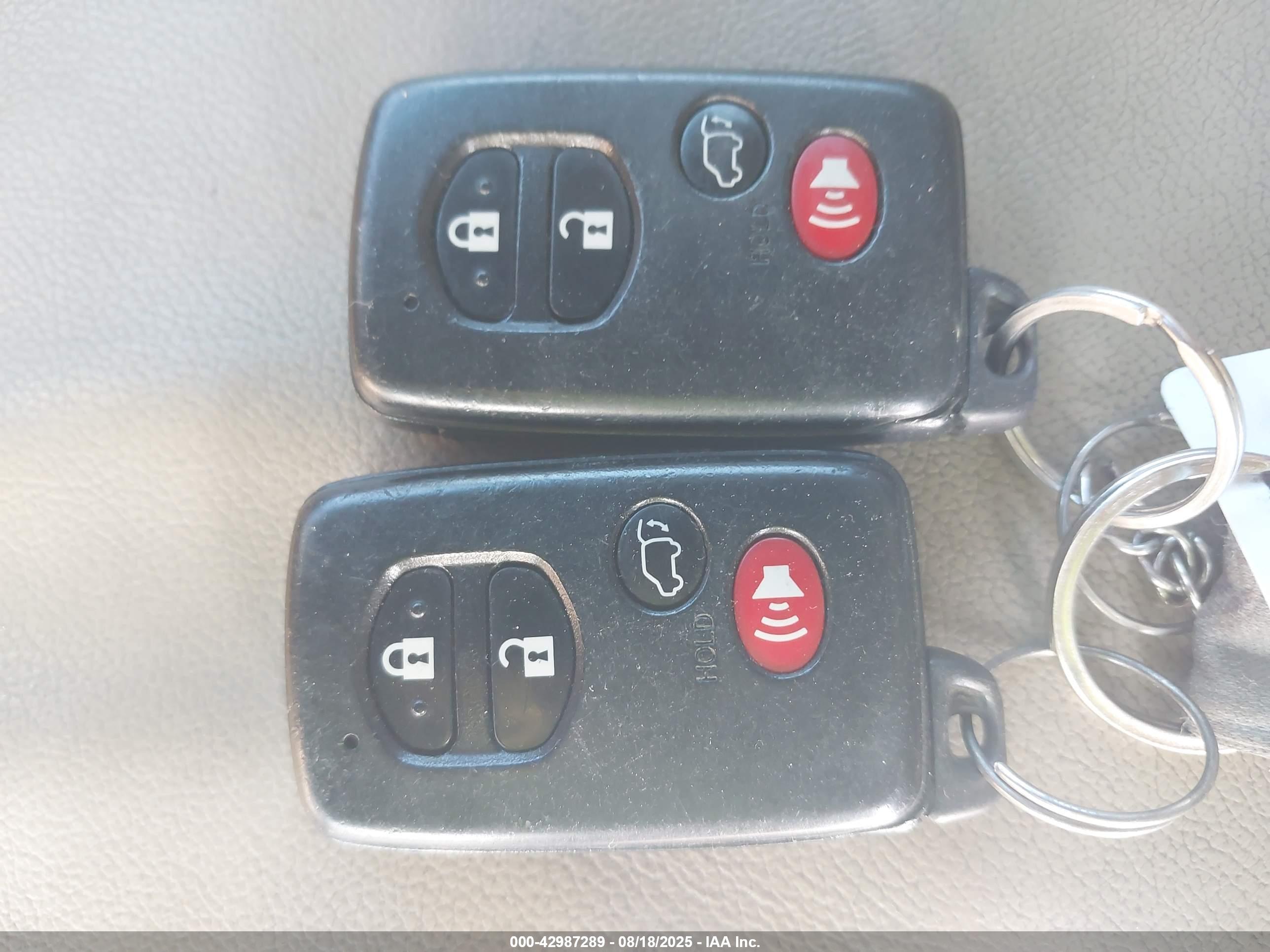 TOYOTA HIGHLANDER image 11