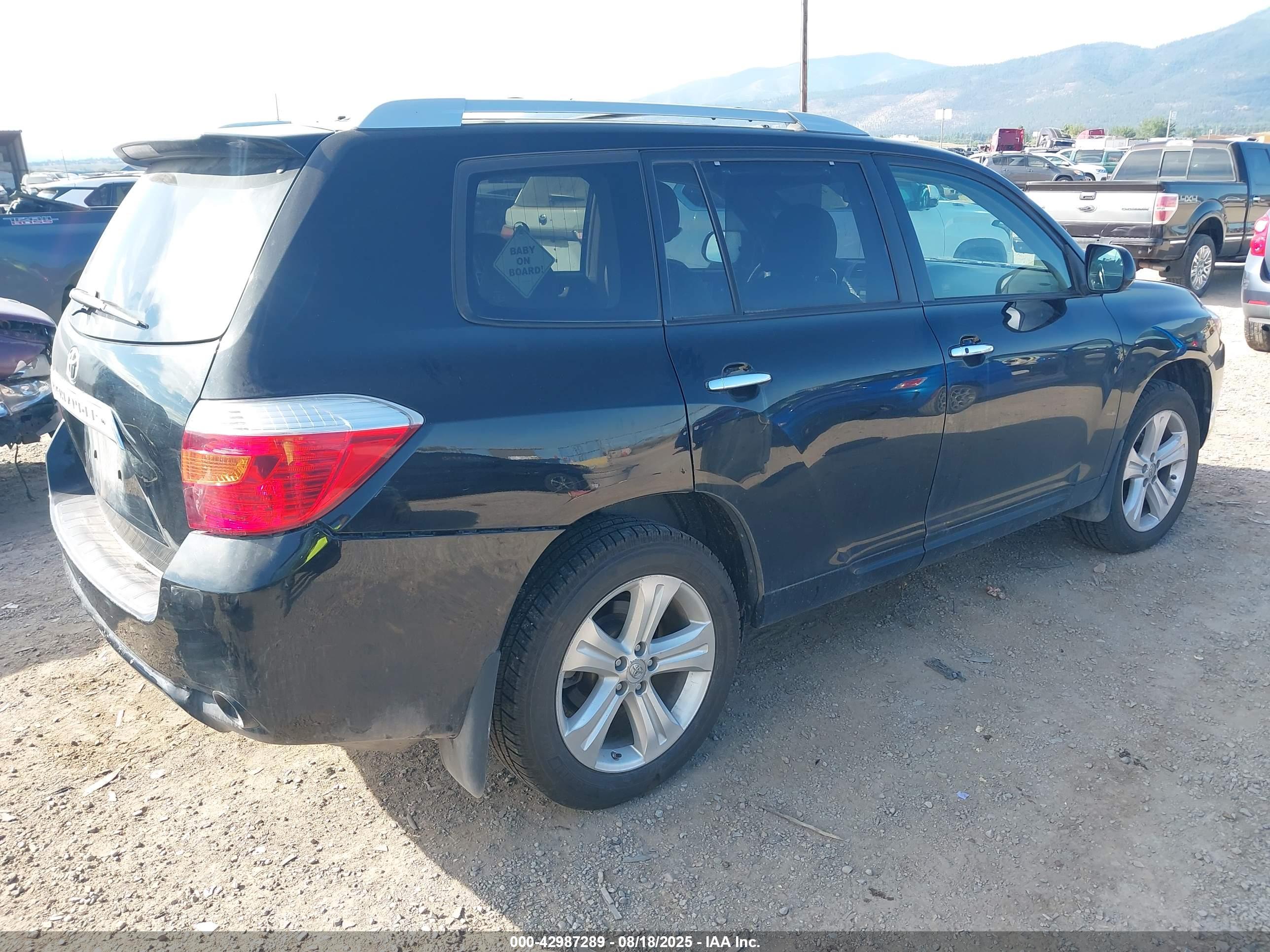 TOYOTA HIGHLANDER image 4