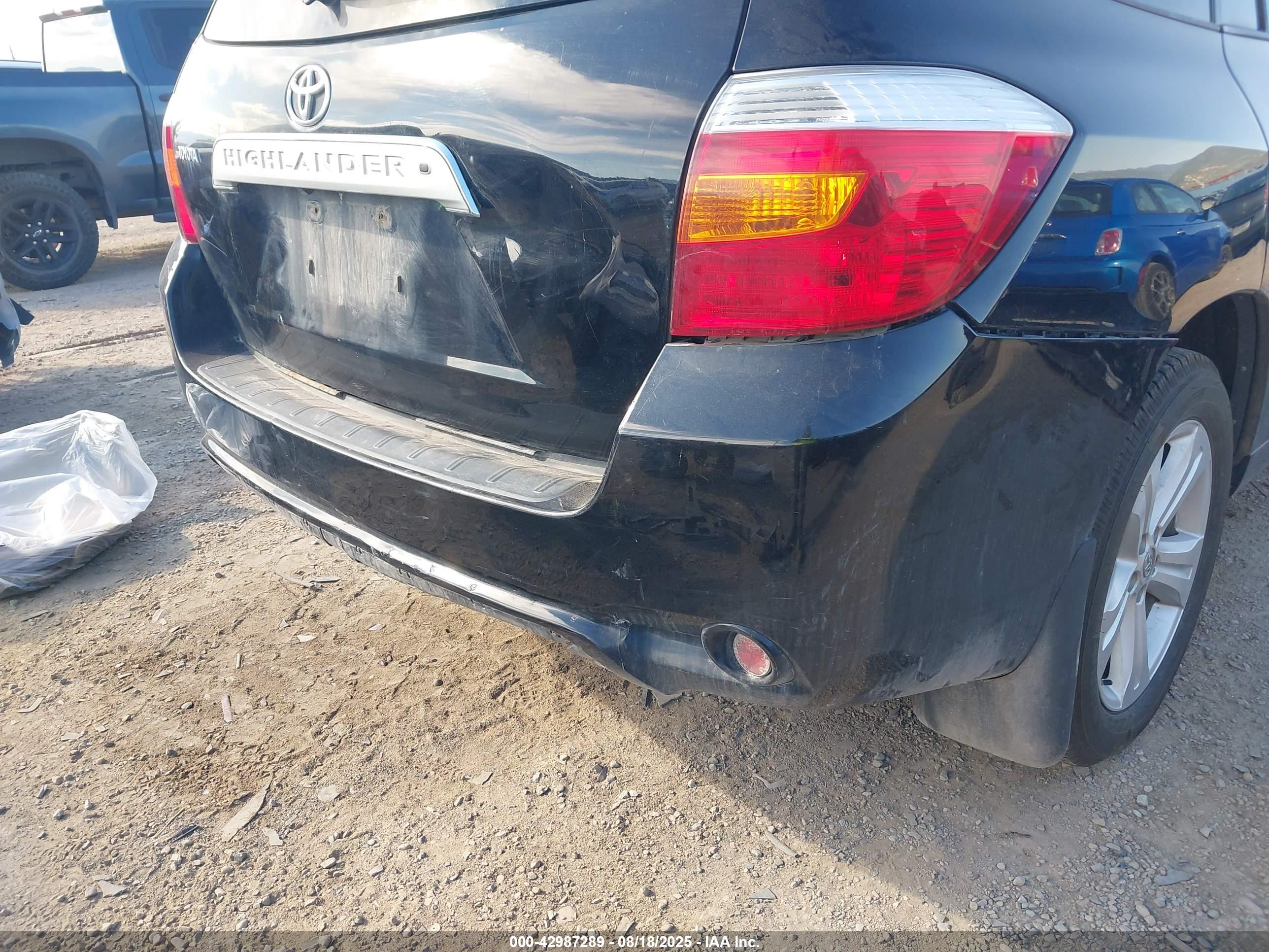 TOYOTA HIGHLANDER image 6