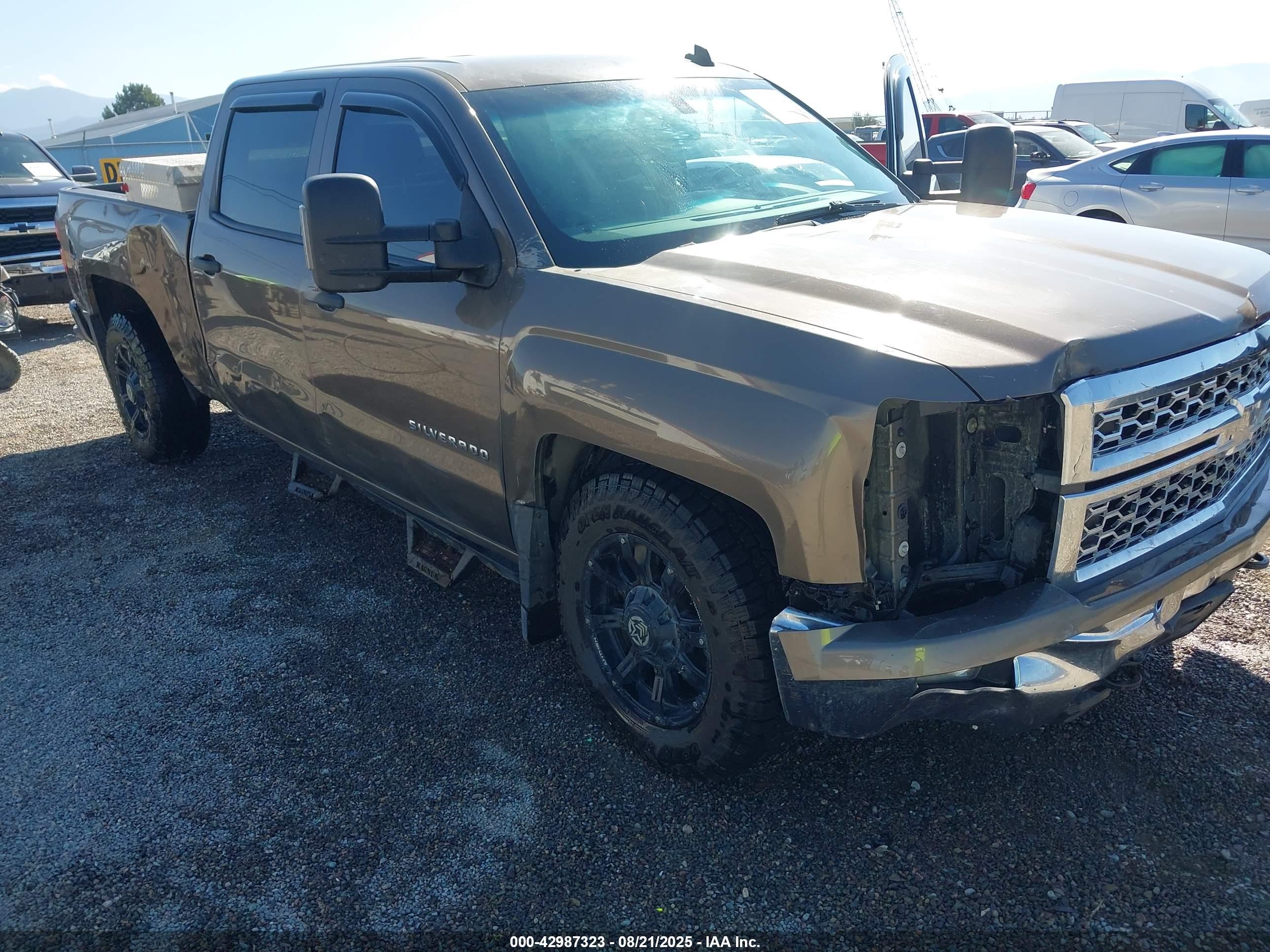 CHEVROLET SILVERADO image 6