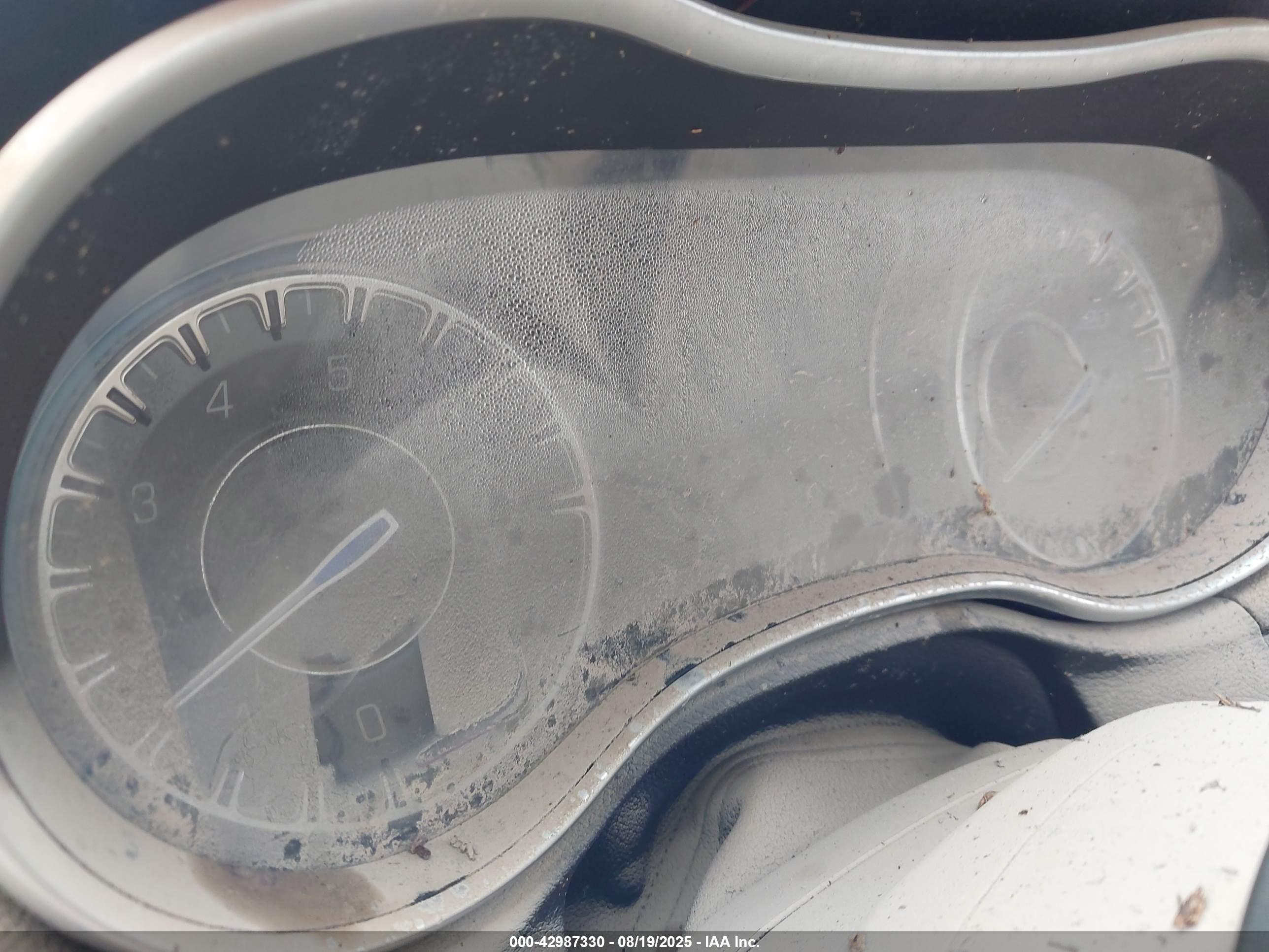 CHRYSLER 300 image 7