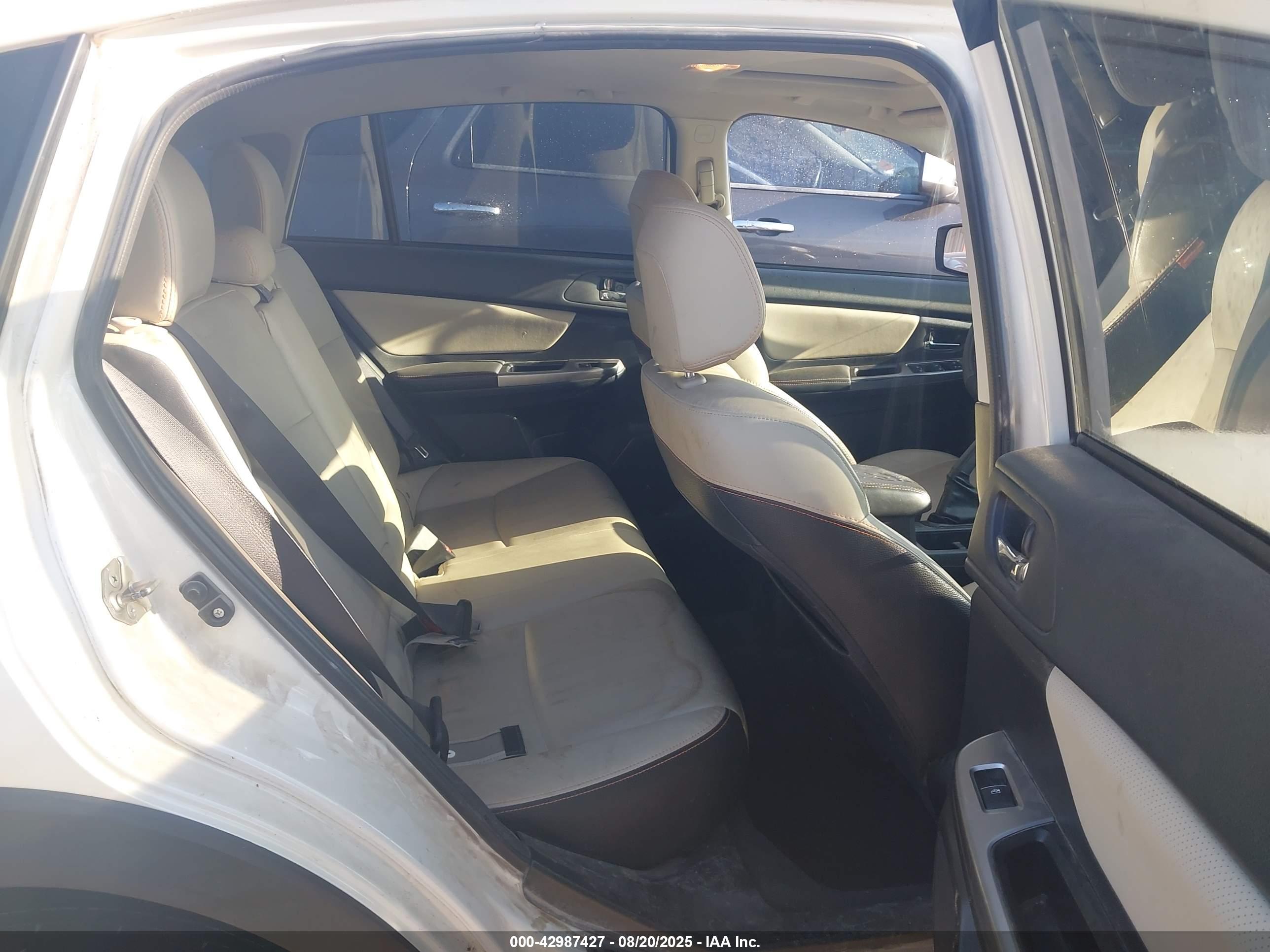 SUBARU CROSSTREK image 8