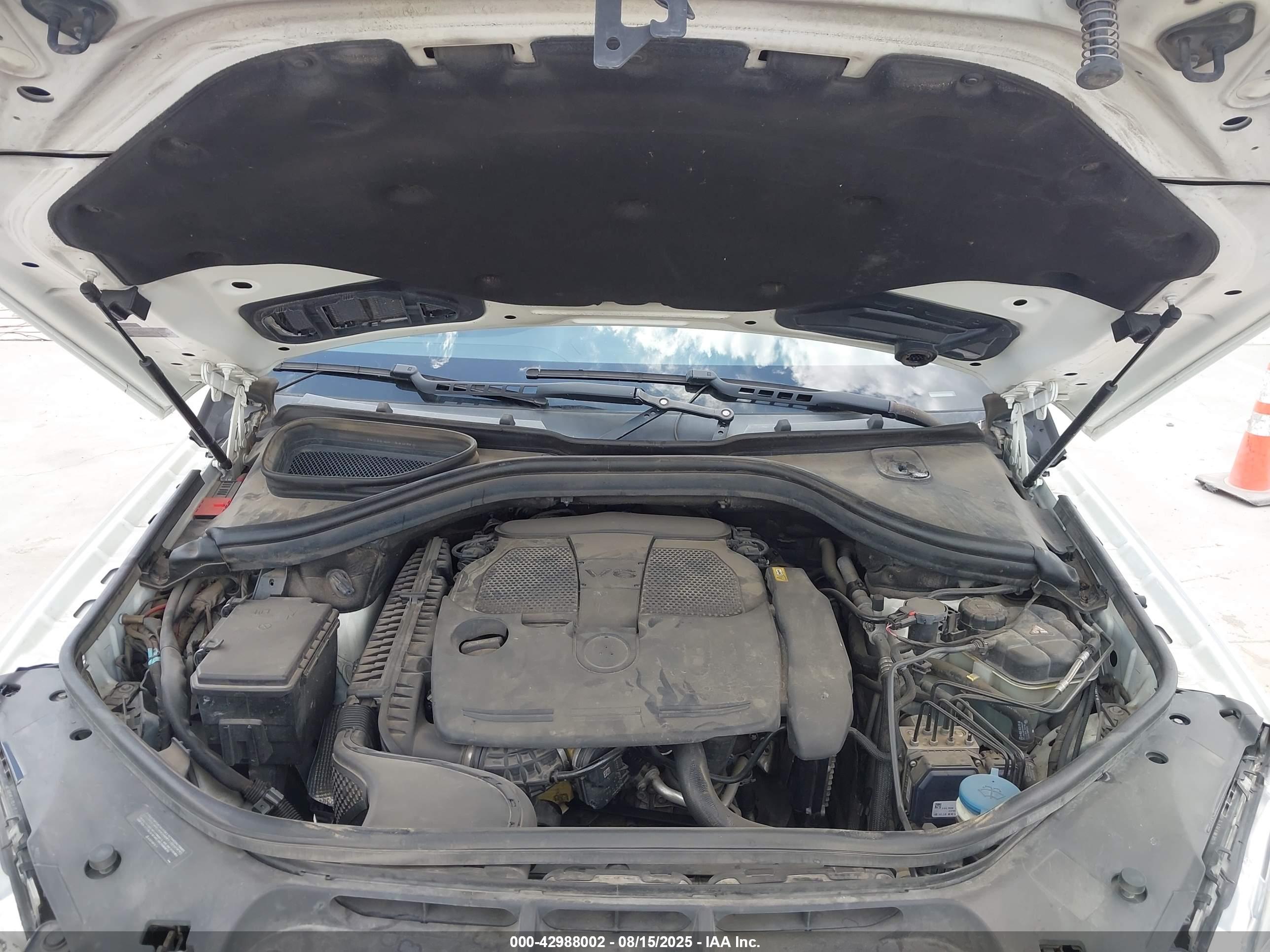 MERCEDES-BENZ ML image 10