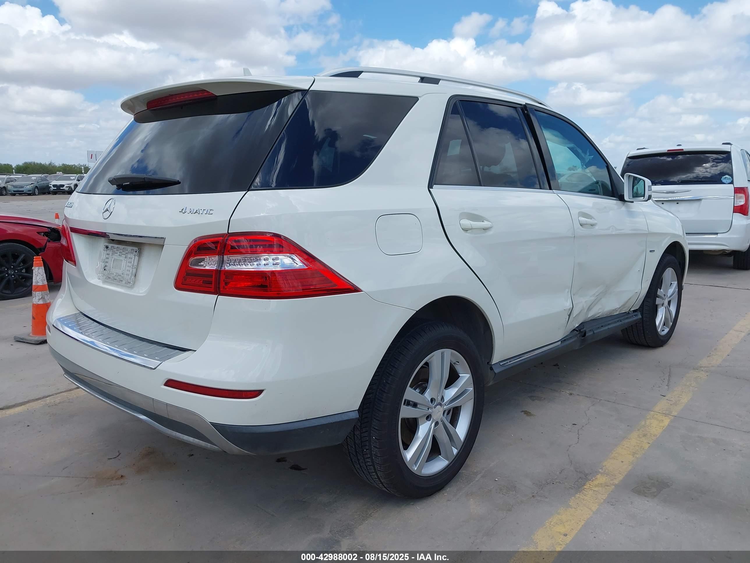 MERCEDES-BENZ ML image 4