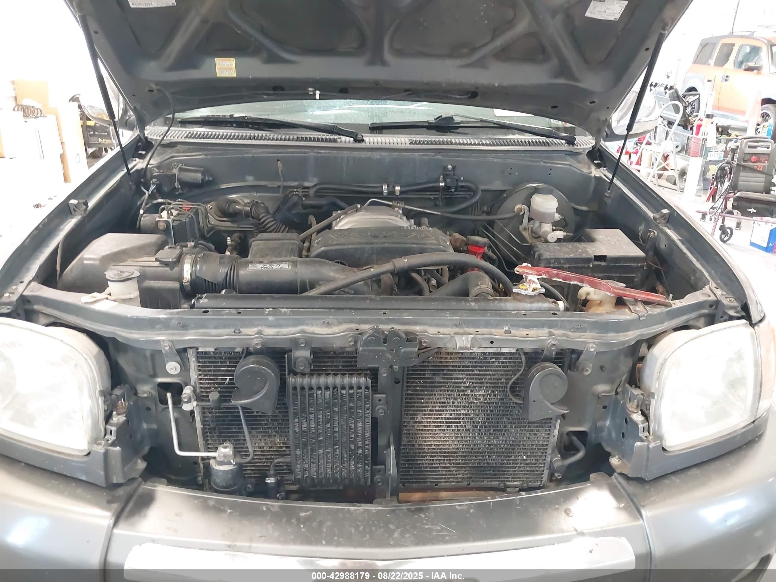 TOYOTA TUNDRA image 10