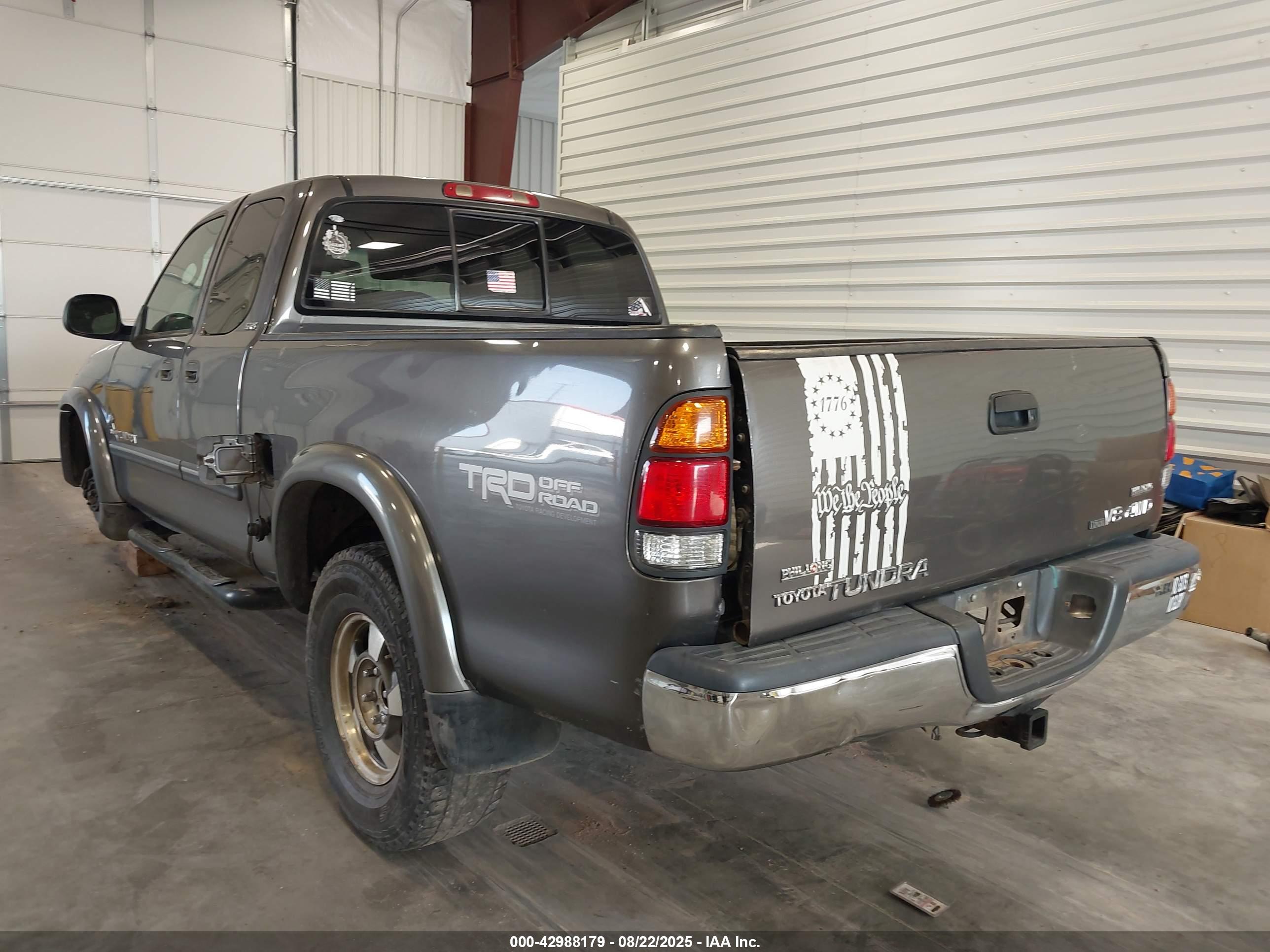 TOYOTA TUNDRA image 3