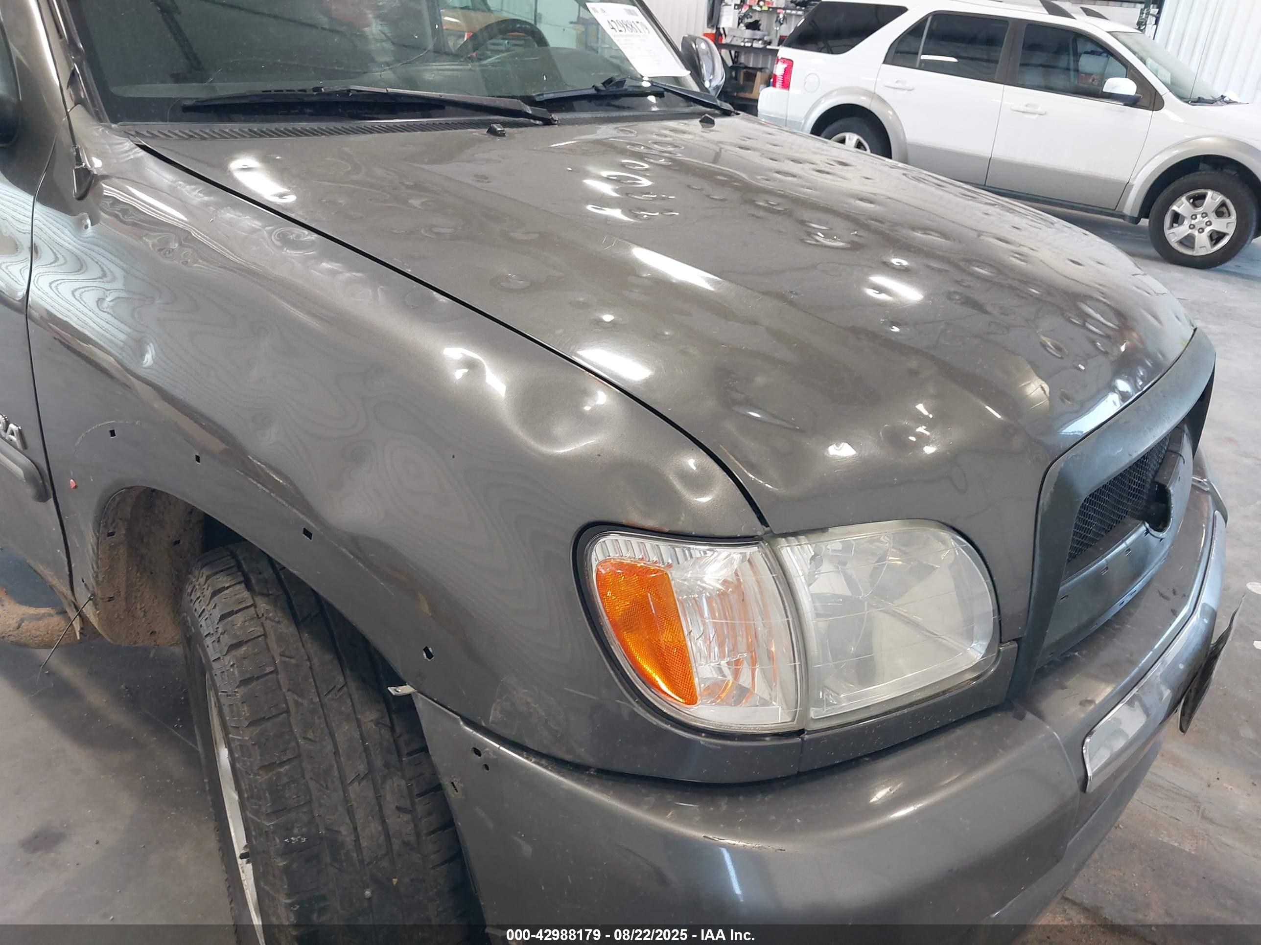 TOYOTA TUNDRA image 6