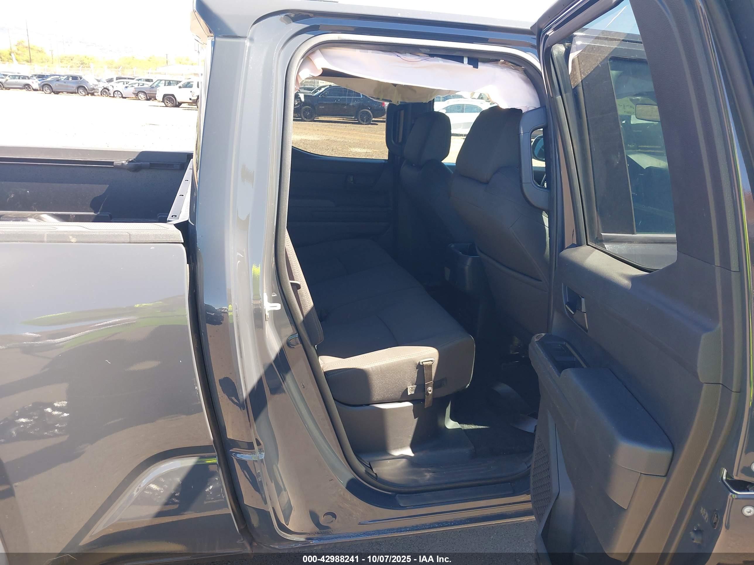 TOYOTA TACOMA image 8