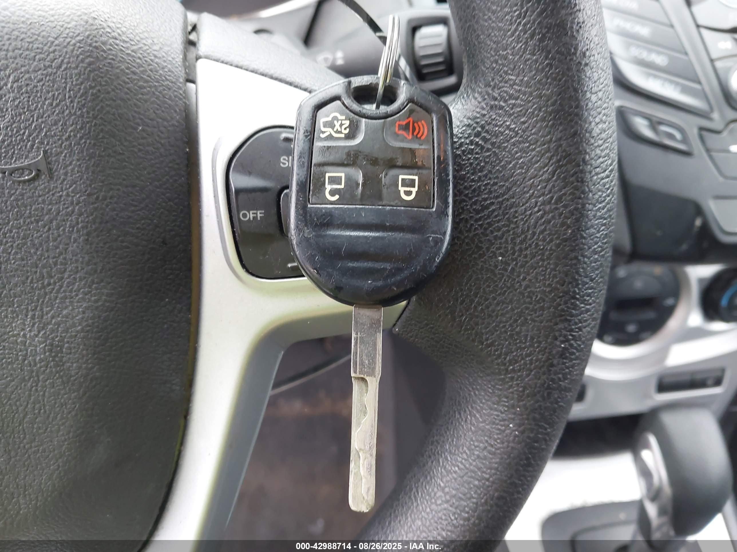 FORD FIESTA image 11