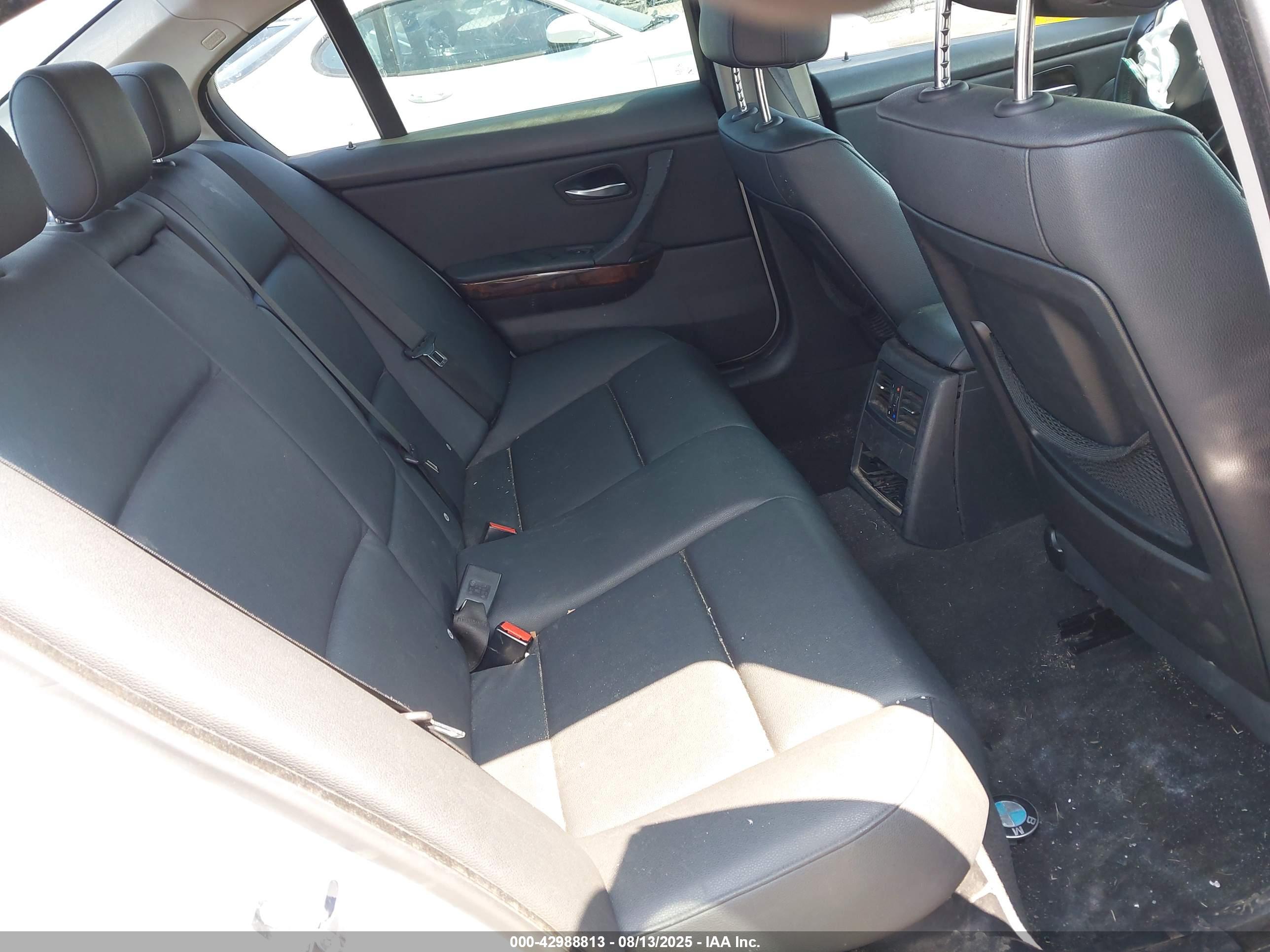 BMW 328I image 8