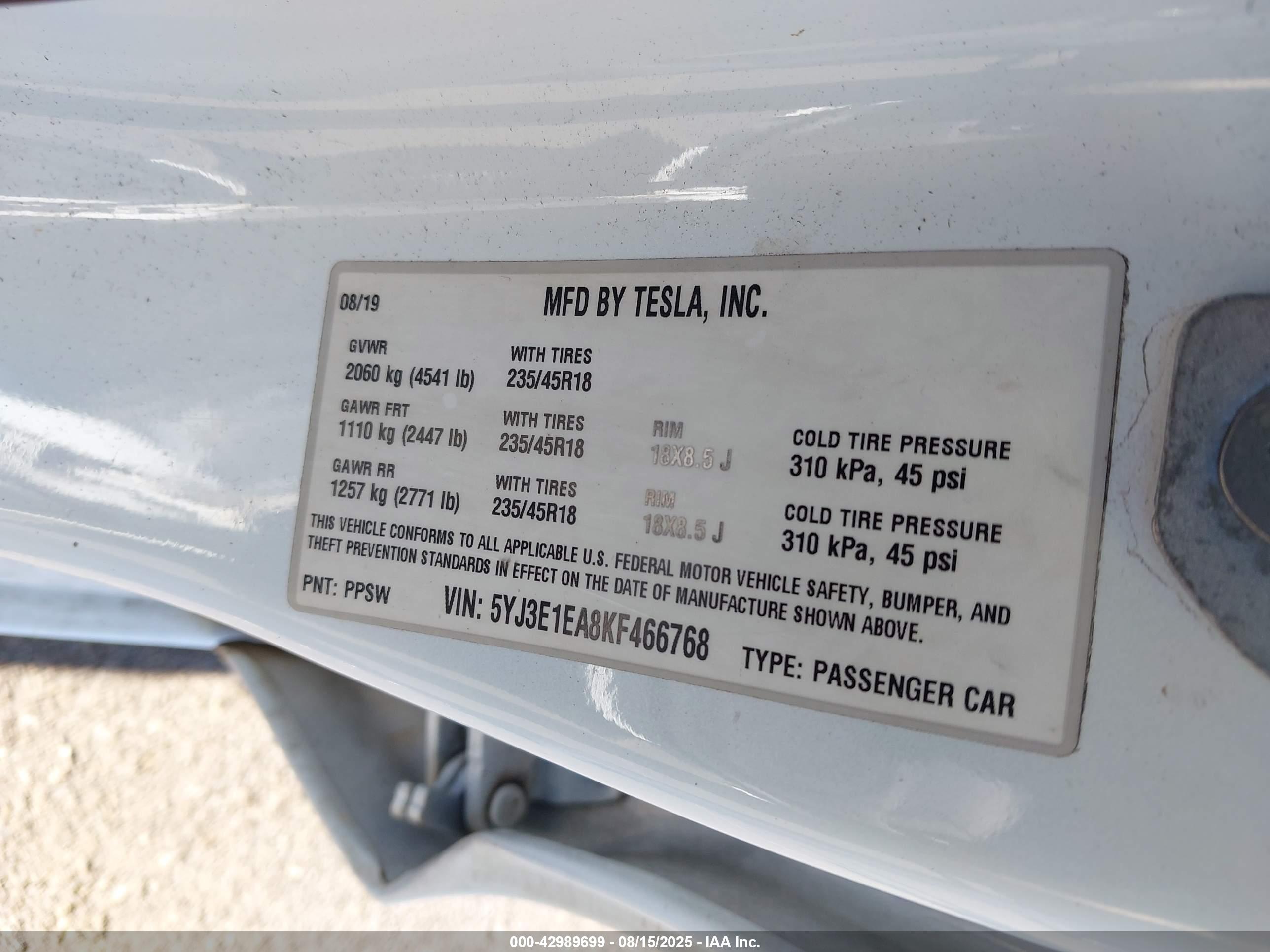 TESLA MODEL image 9