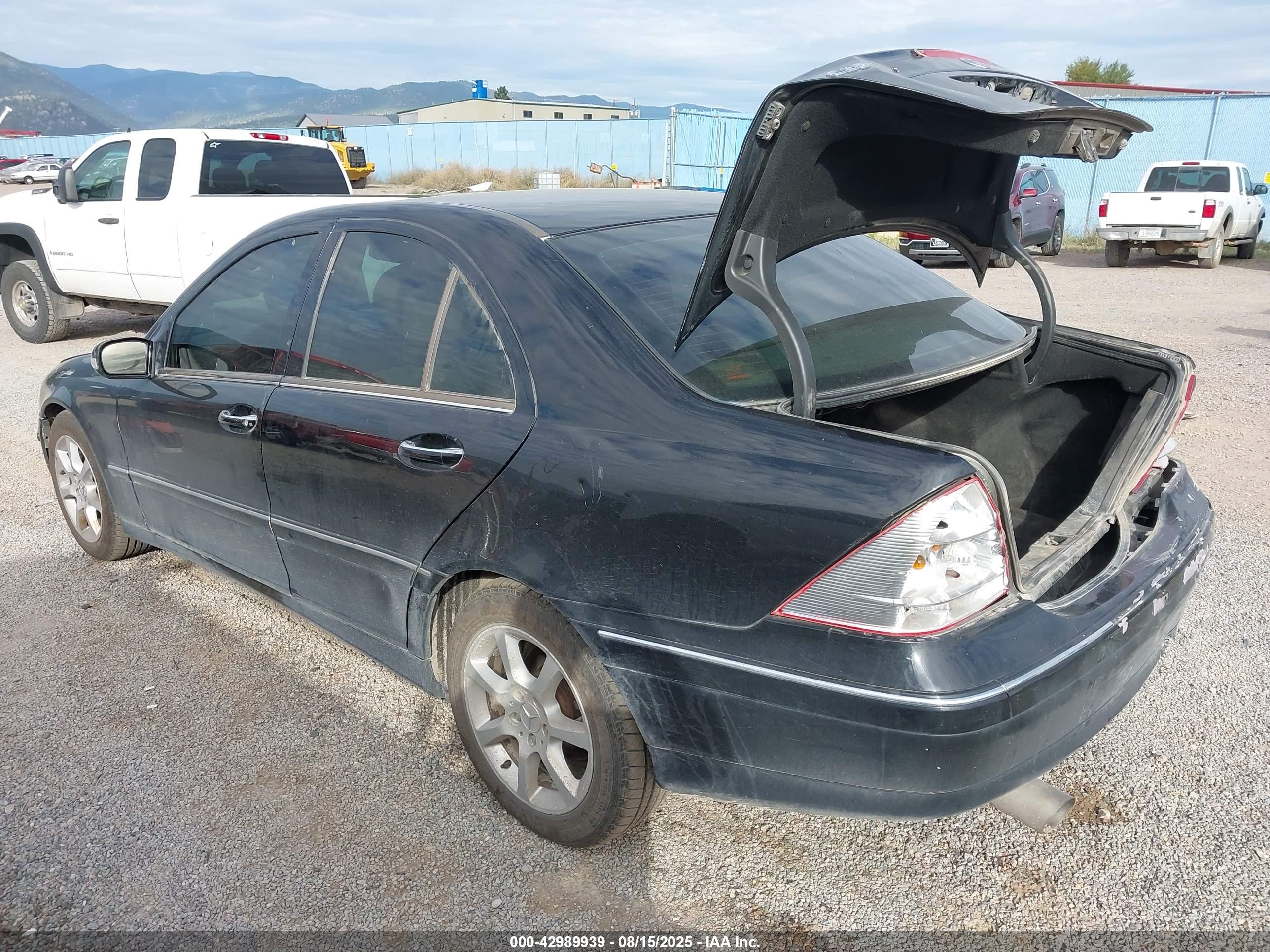 MERCEDES-BENZ C image 3