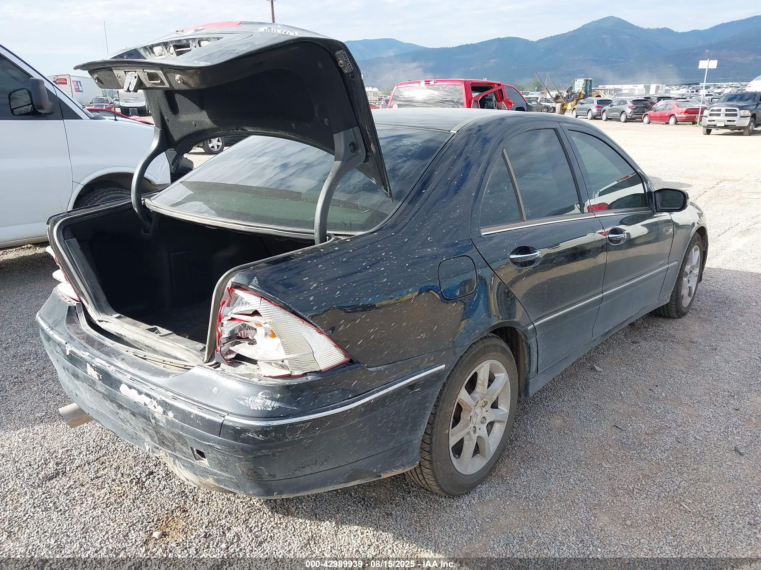 MERCEDES-BENZ C image 4