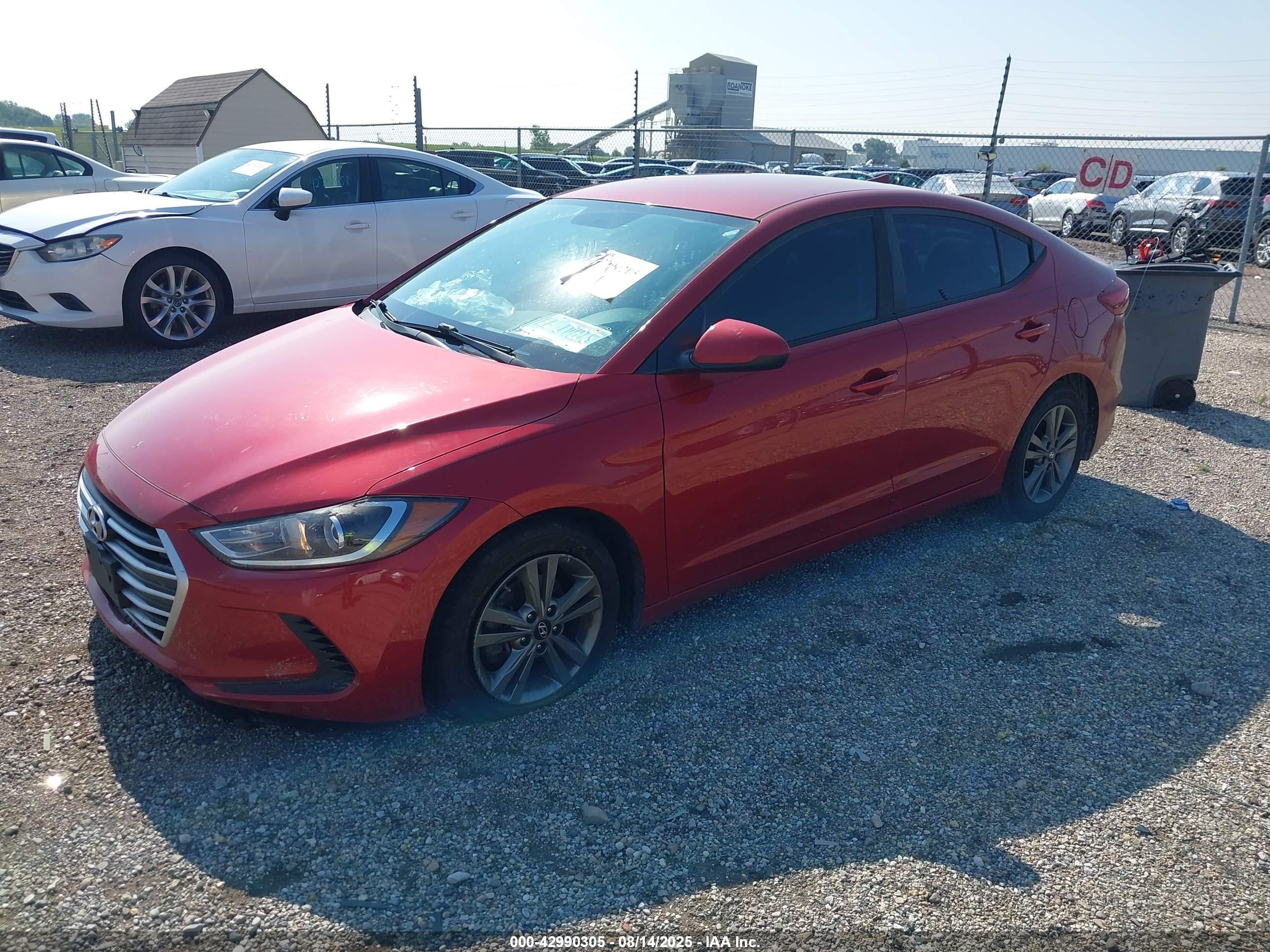 HYUNDAI ELANTRA image 2
