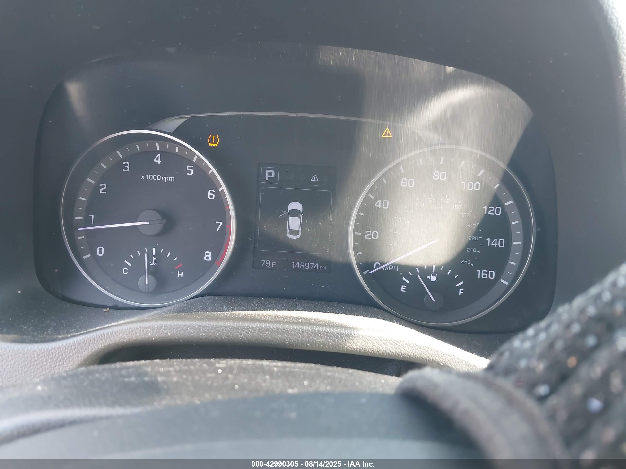 HYUNDAI ELANTRA image 7