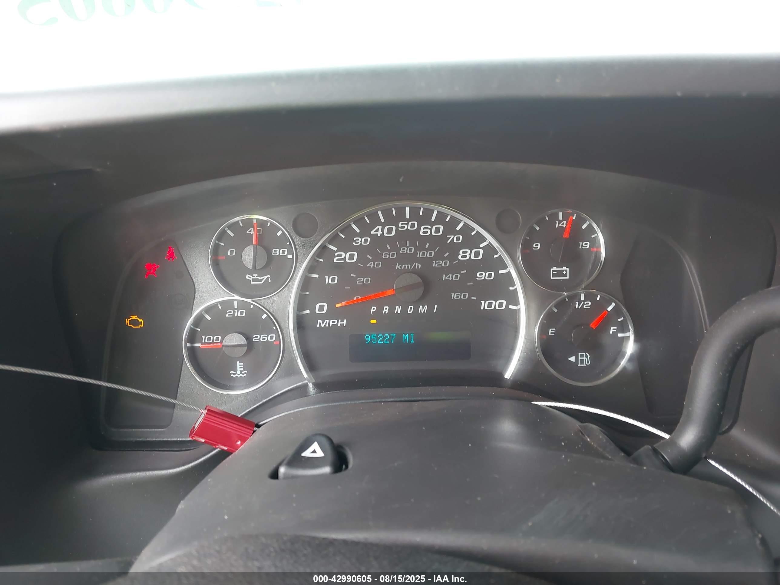 CHEVROLET EXPRESS image 7