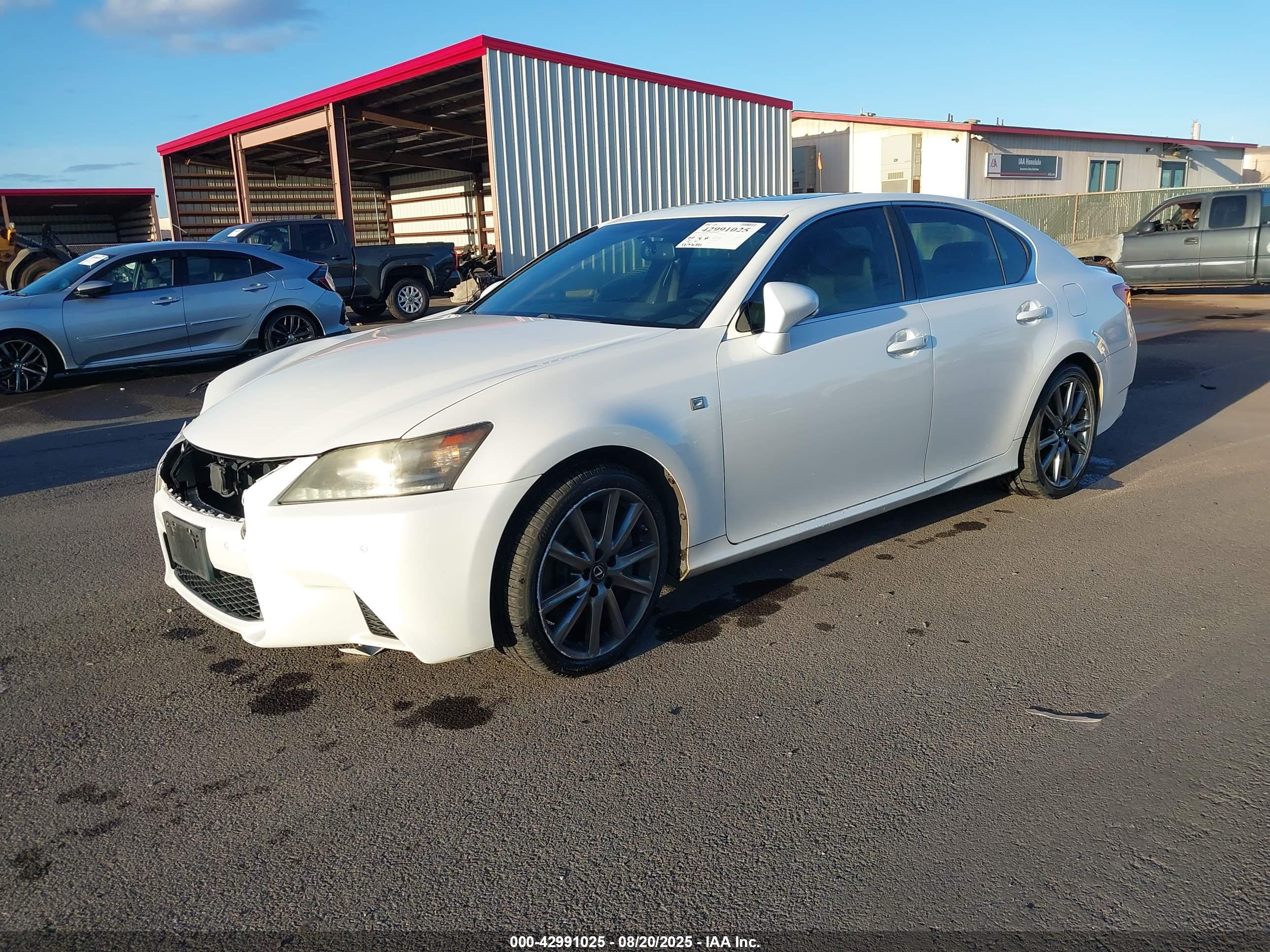 LEXUS GS image 2