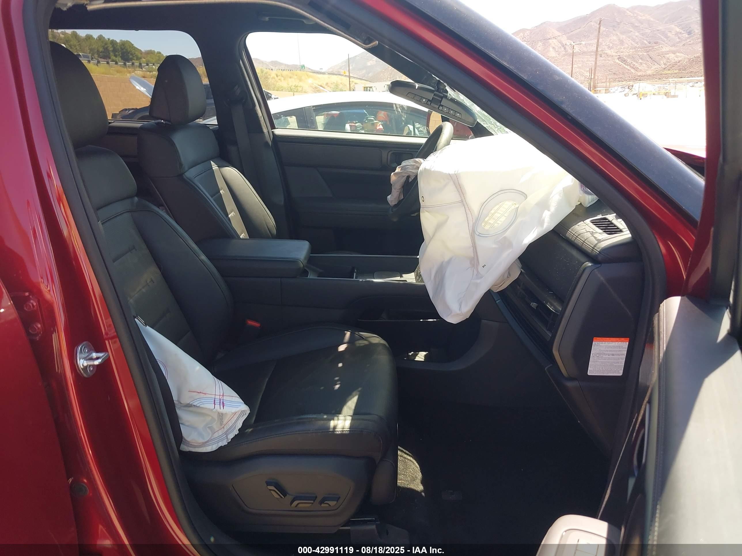 HYUNDAI SANTA image 5