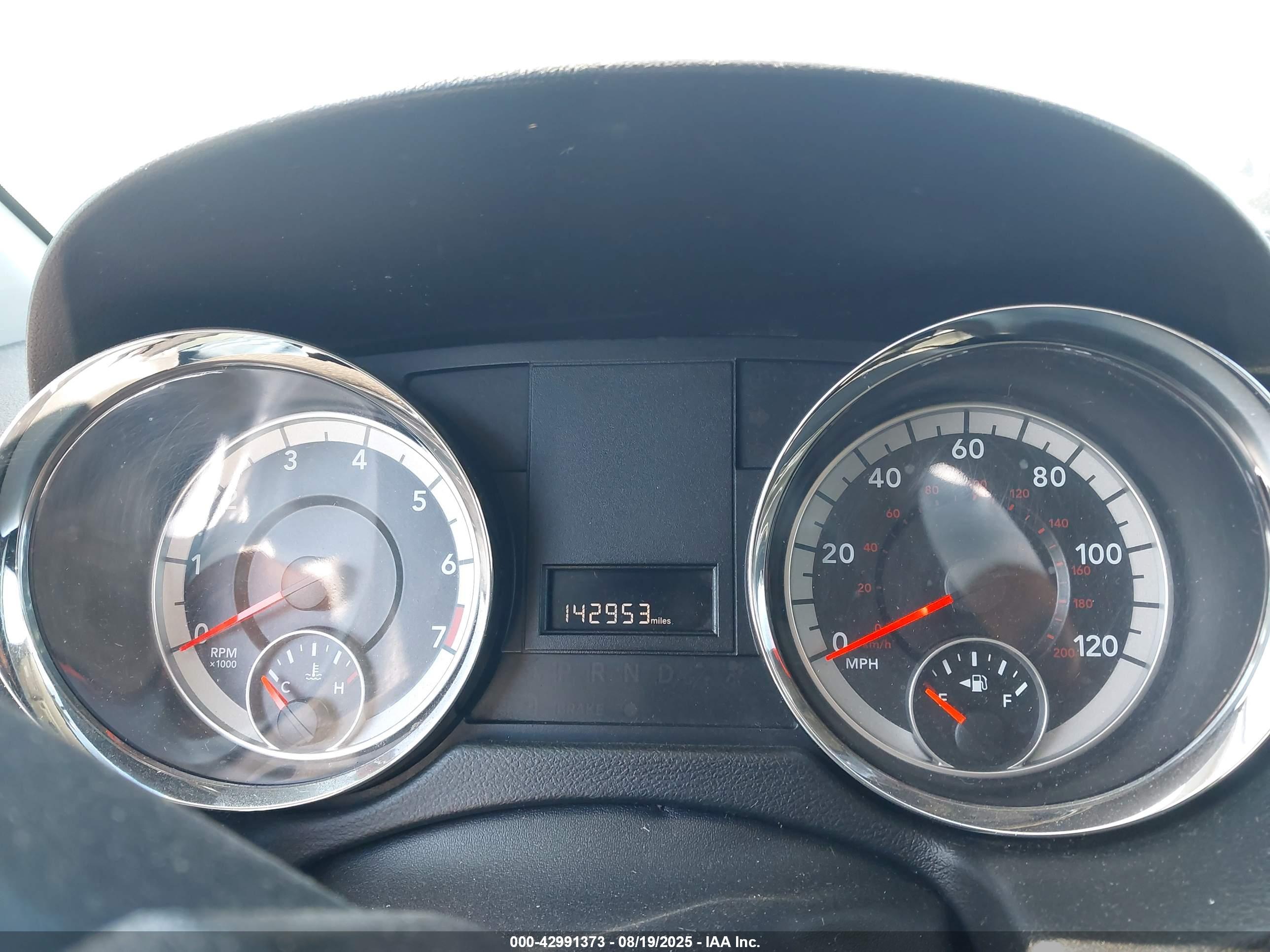 DODGE GRAND image 7