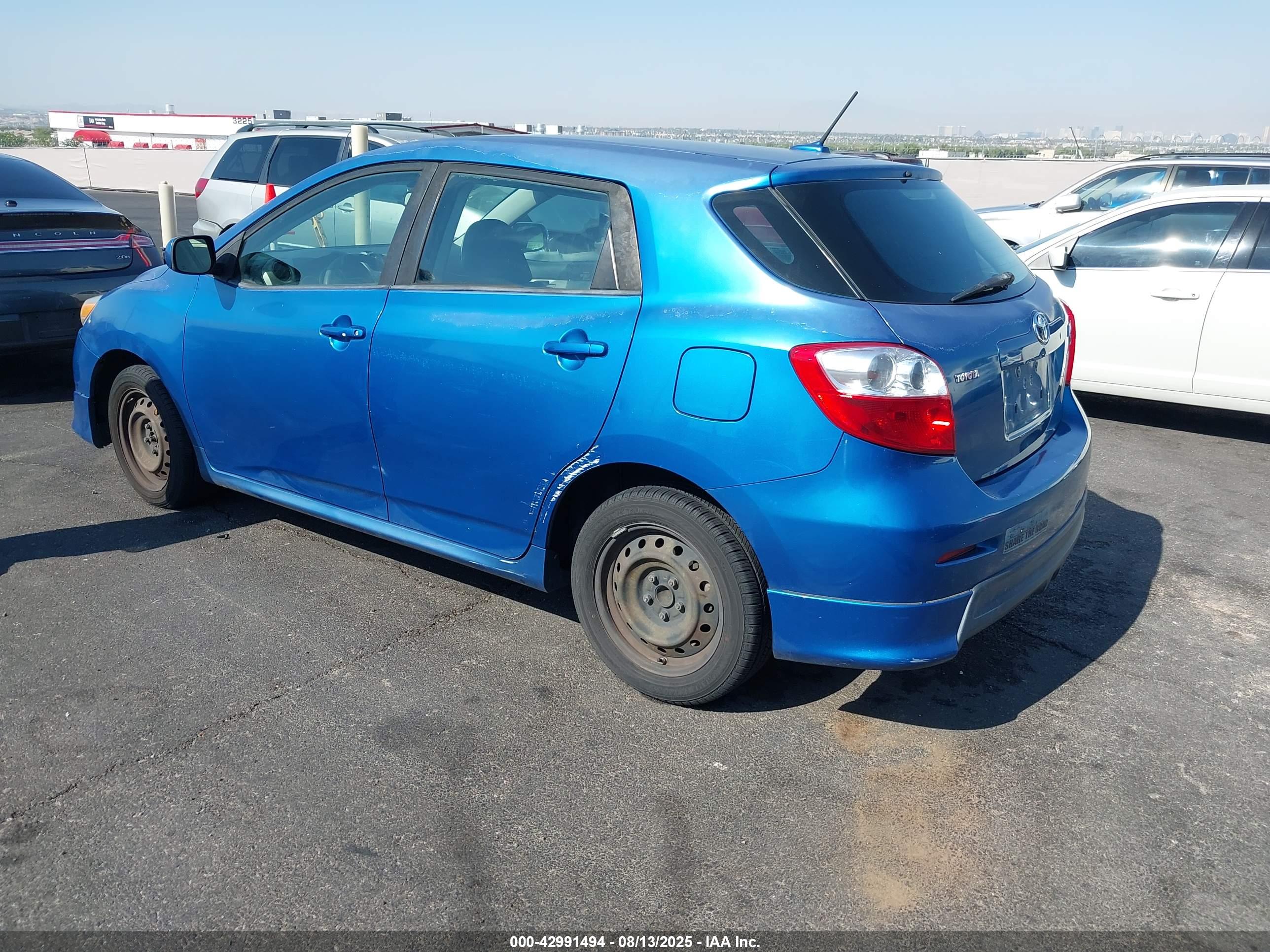 TOYOTA MATRIX image 3