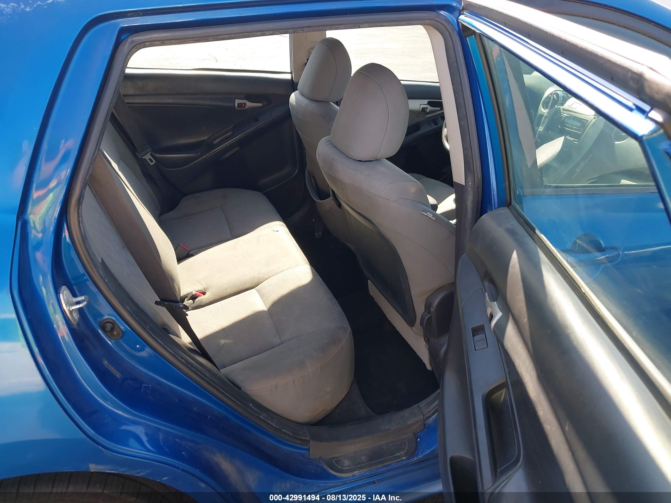 TOYOTA MATRIX image 8