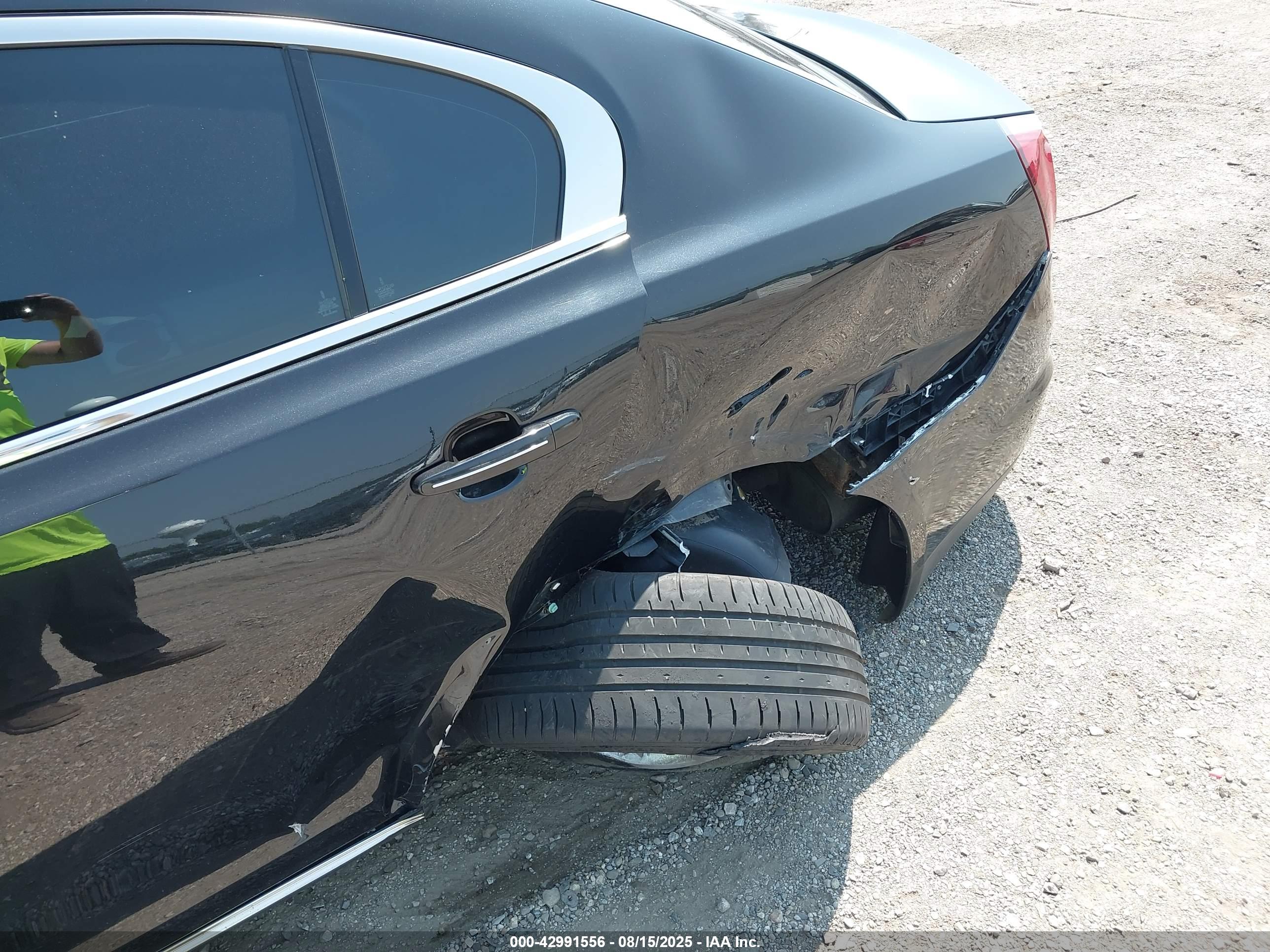 LINCOLN MKS image 6