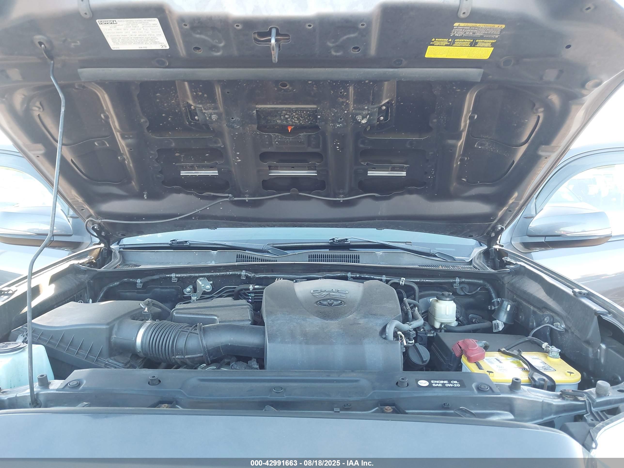 TOYOTA TACOMA image 10