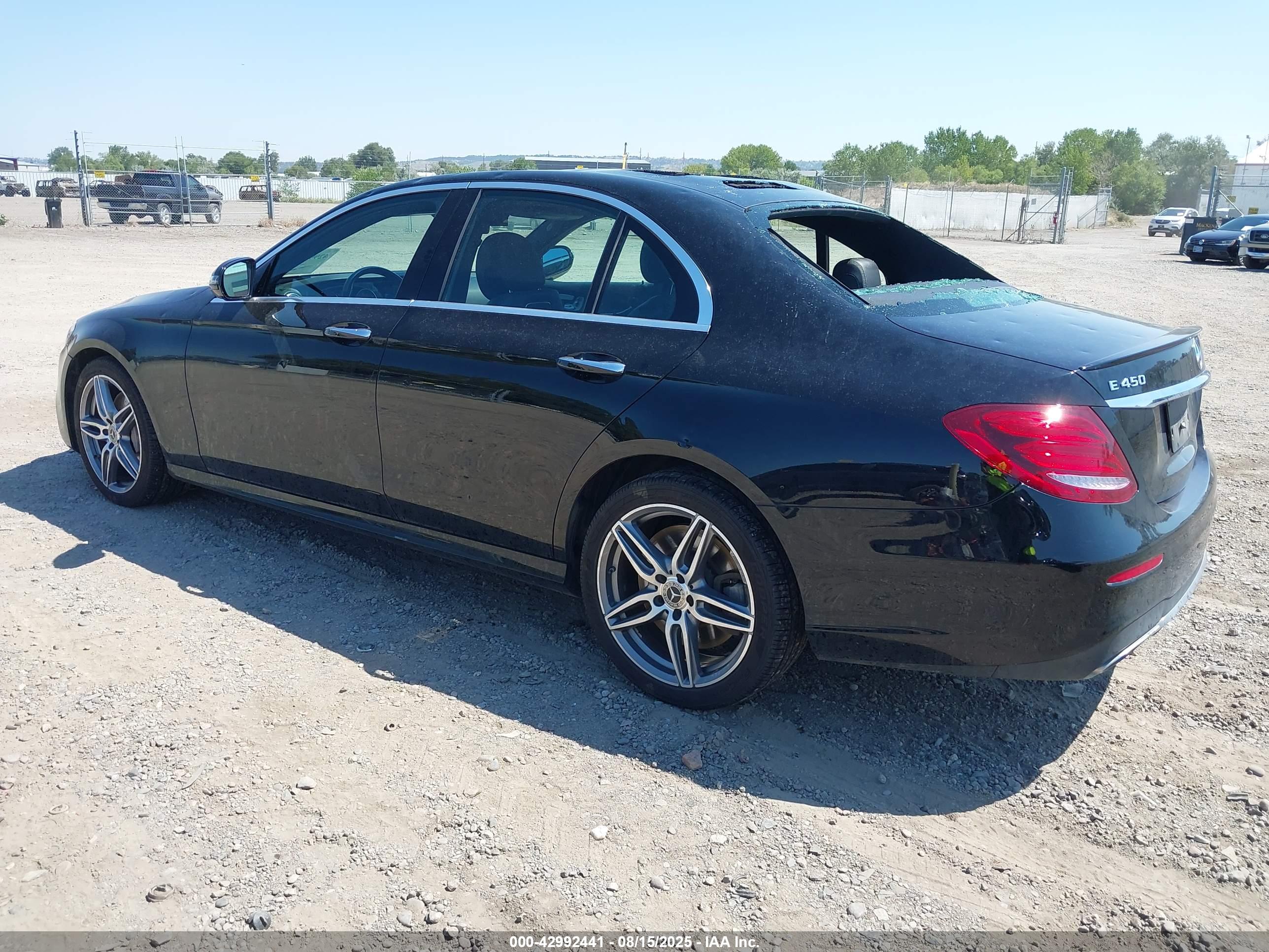 MERCEDES-BENZ E image 3